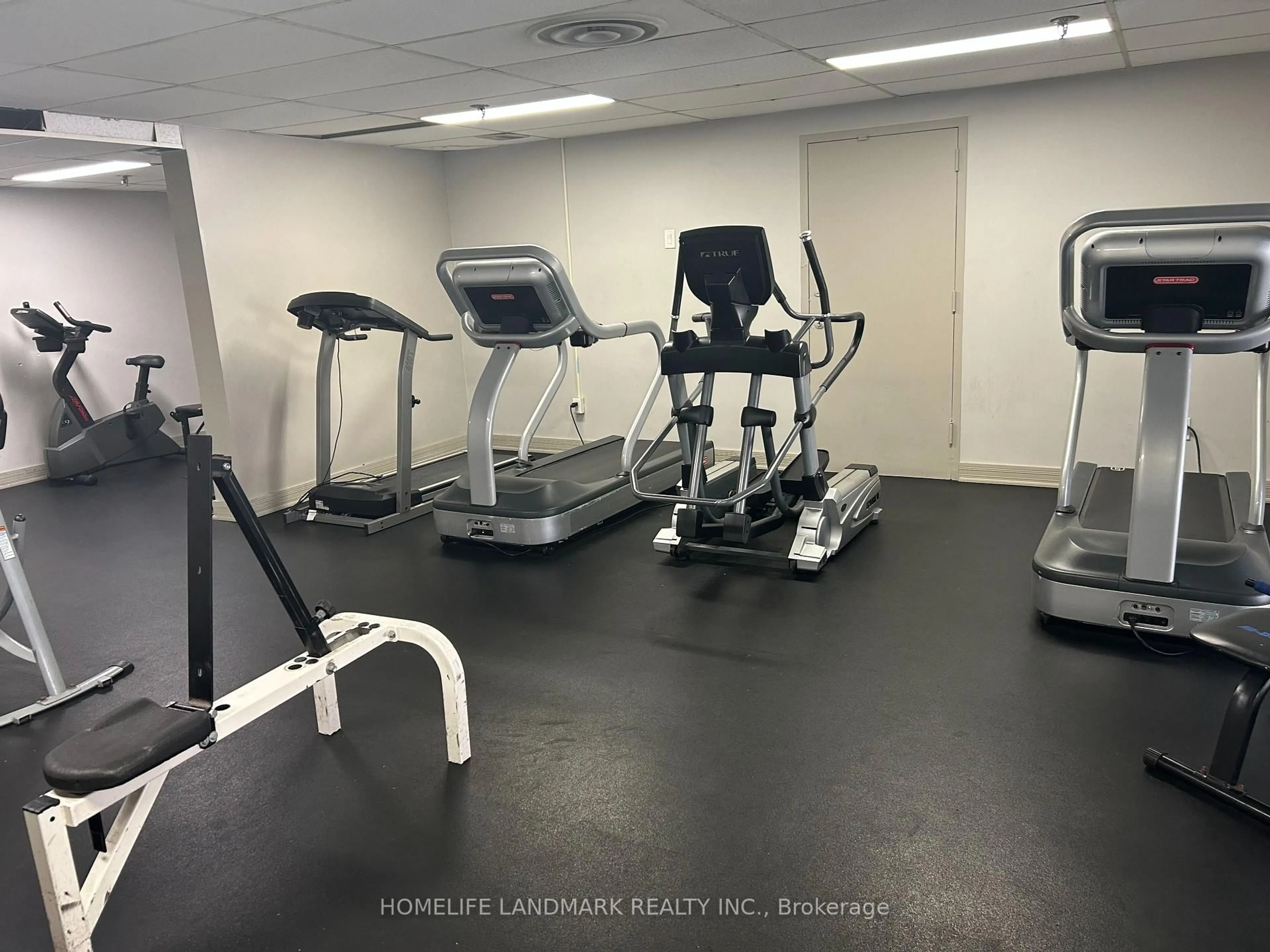 Gym or fitness room for 2095 Roche Crt #284, Mississauga Ontario L5K 2C8