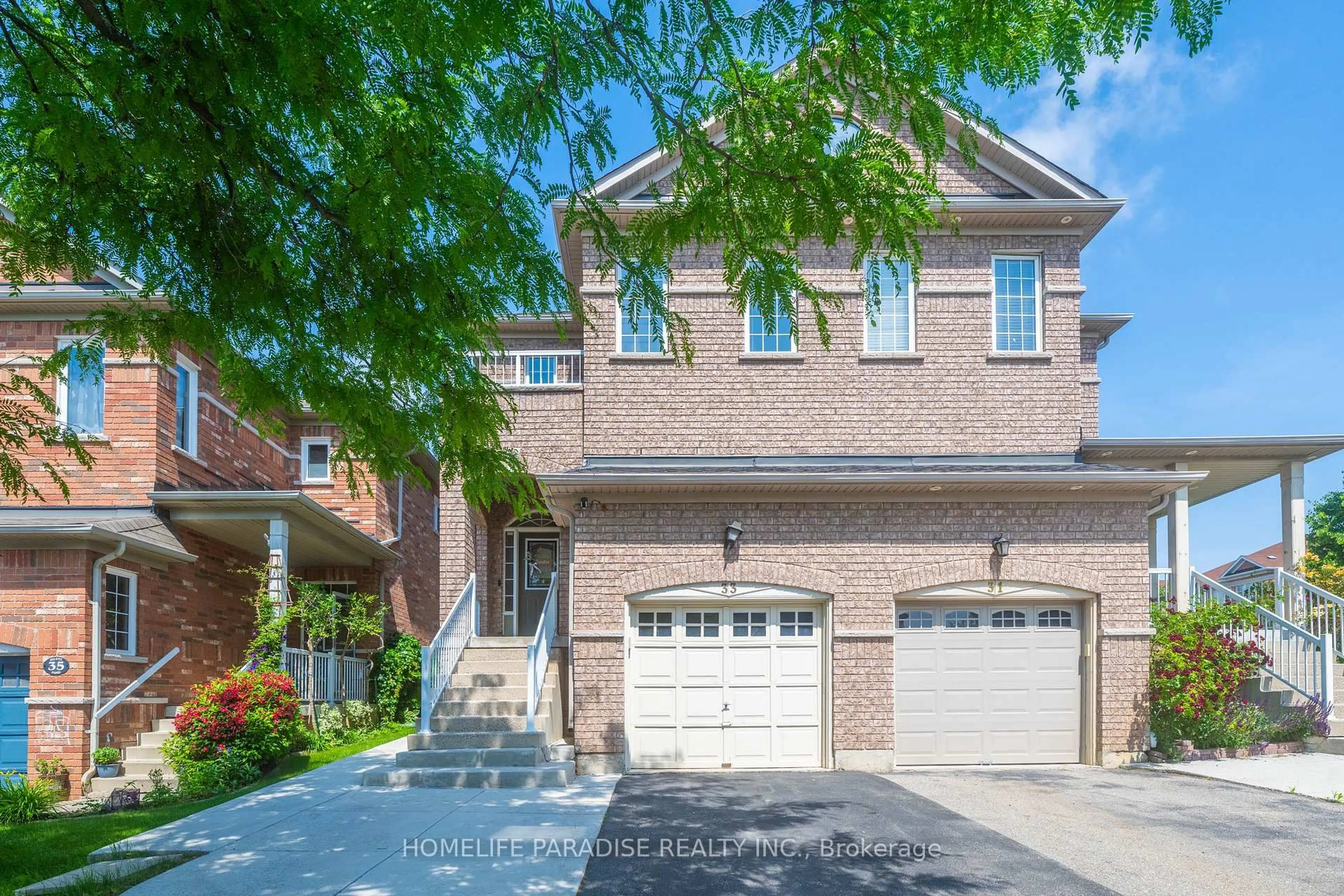 Home with brick exterior material, street for 33 Silent Pond Cres, Brampton Ontario L6V 4R6