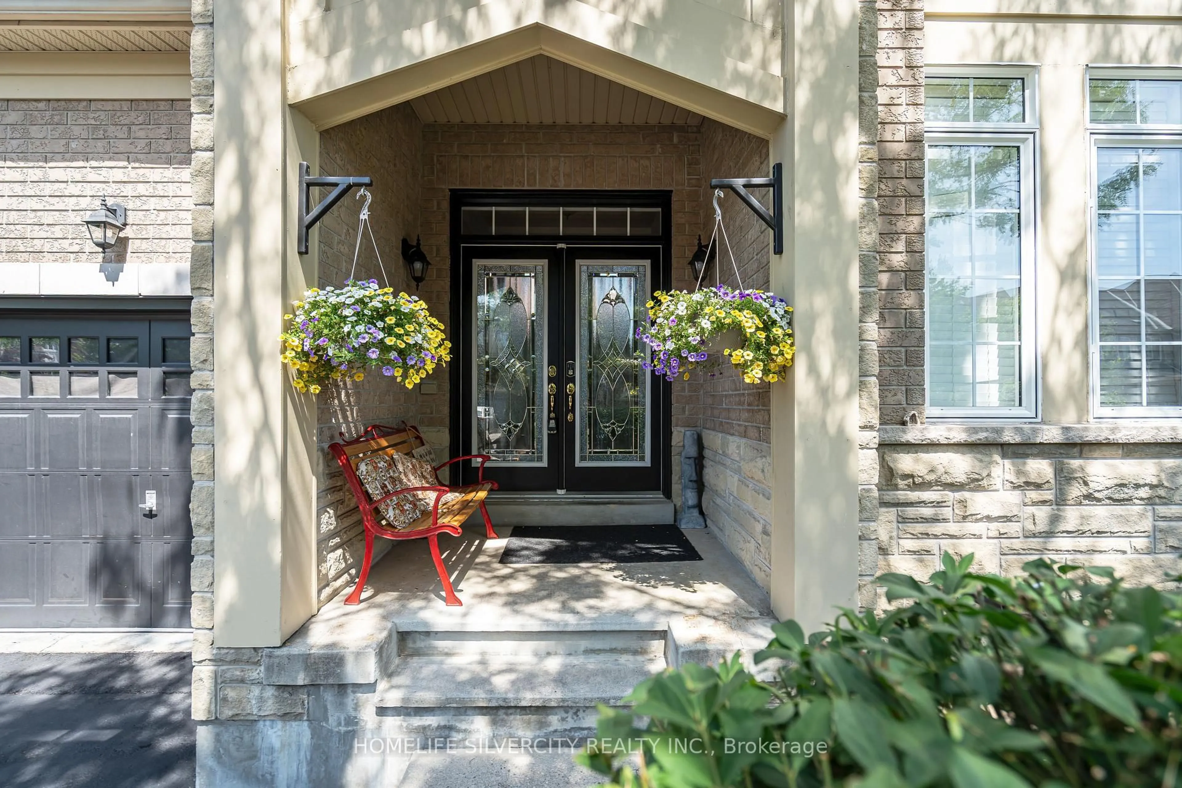 Indoor entryway for 26 Jacob Brill Cres, Brampton Ontario L6Y 5K5