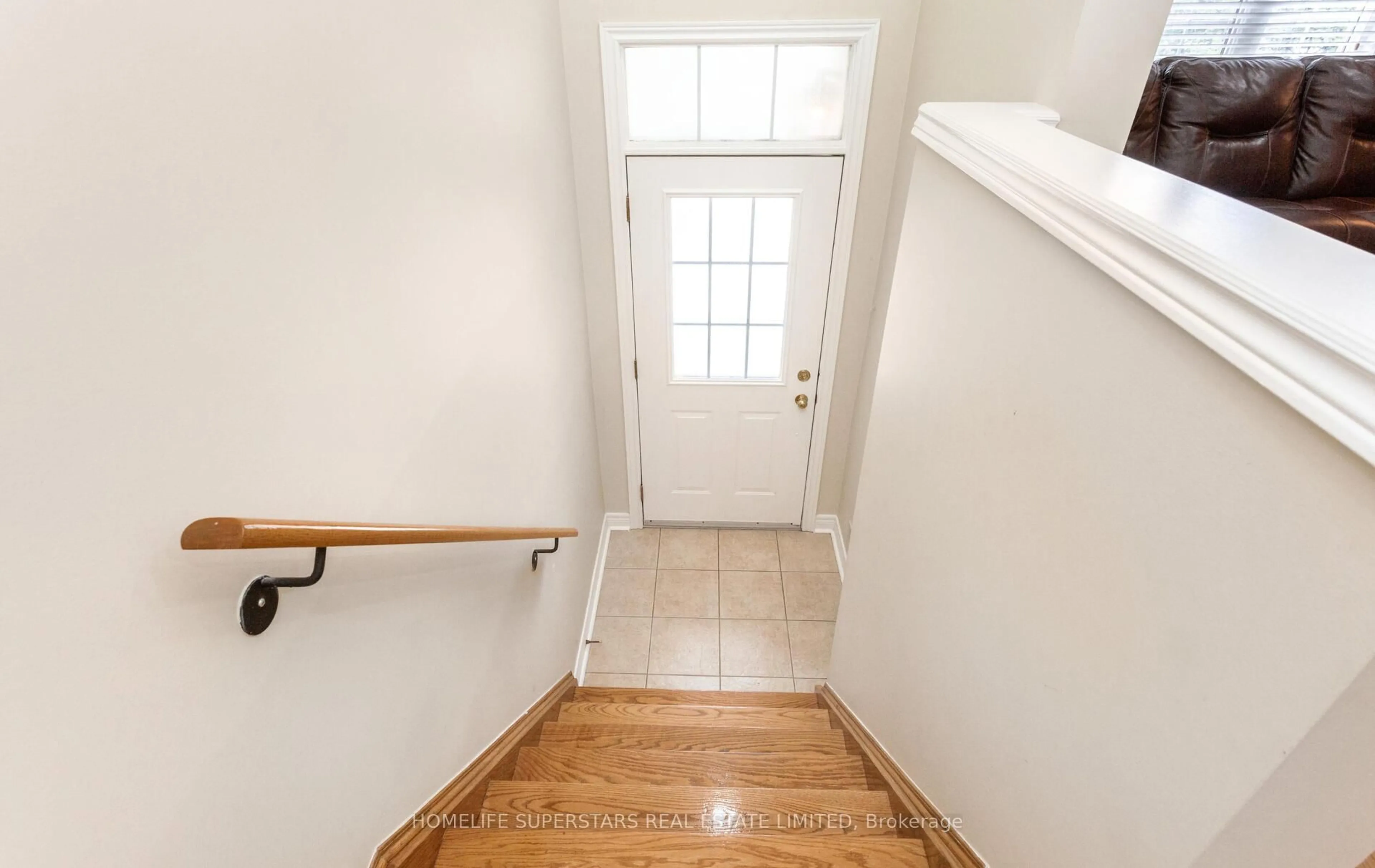 Indoor entryway for 4950 Albina Way #77, Mississauga Ontario L4Z 4J5