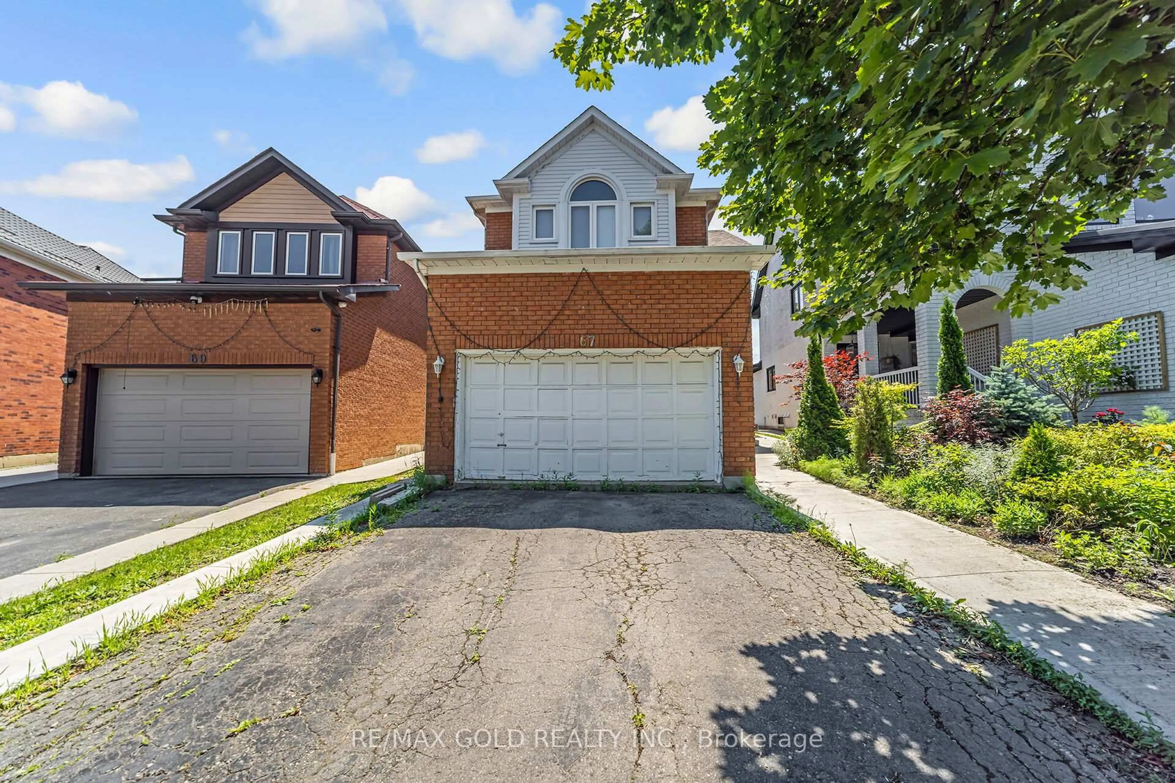 Home with brick exterior material, street for 67 Sal Circ, Brampton Ontario L6R 1H6