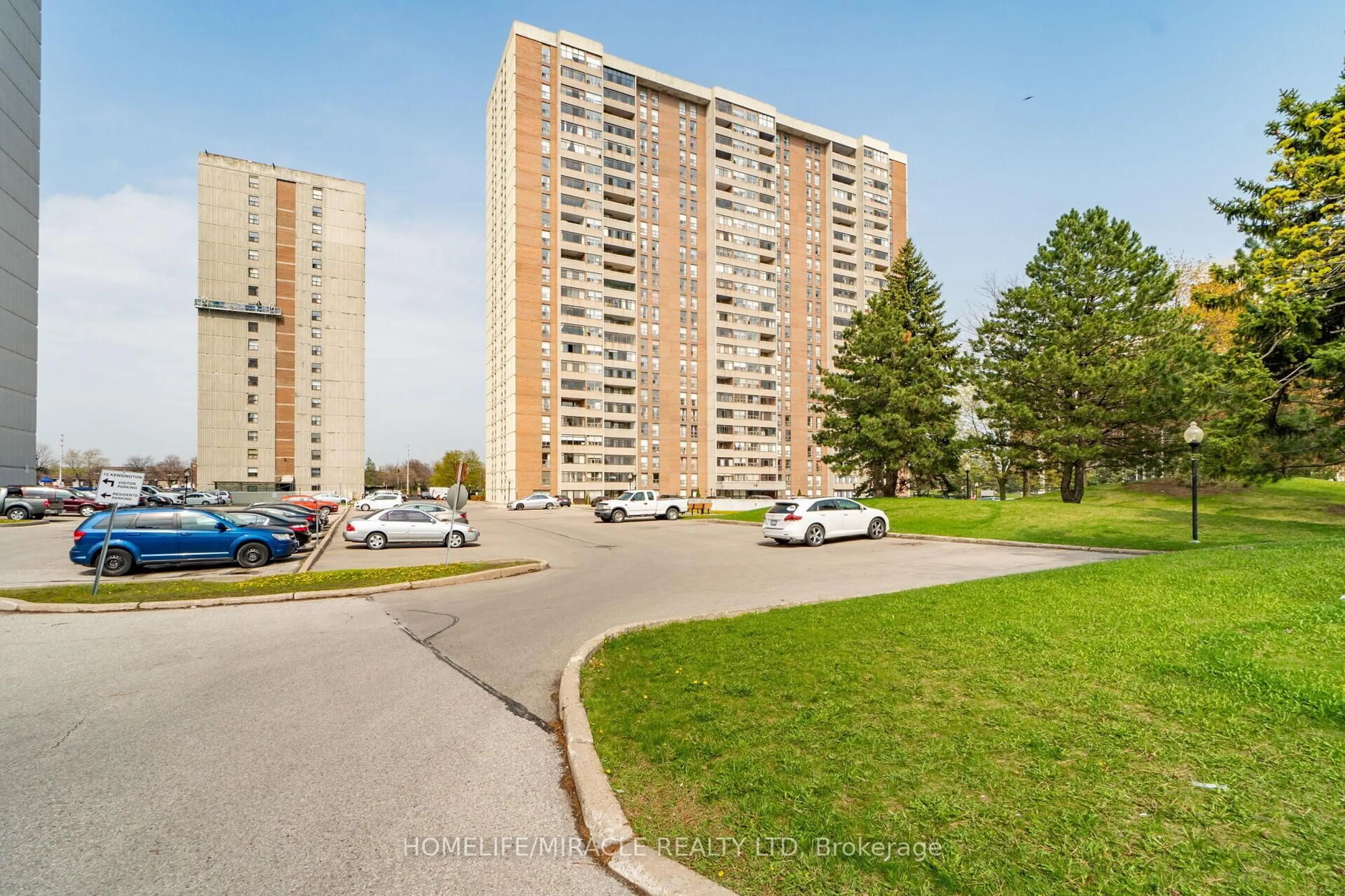Unknown for 18 Knightsbridge Rd, Brampton Ontario L6T 3X5