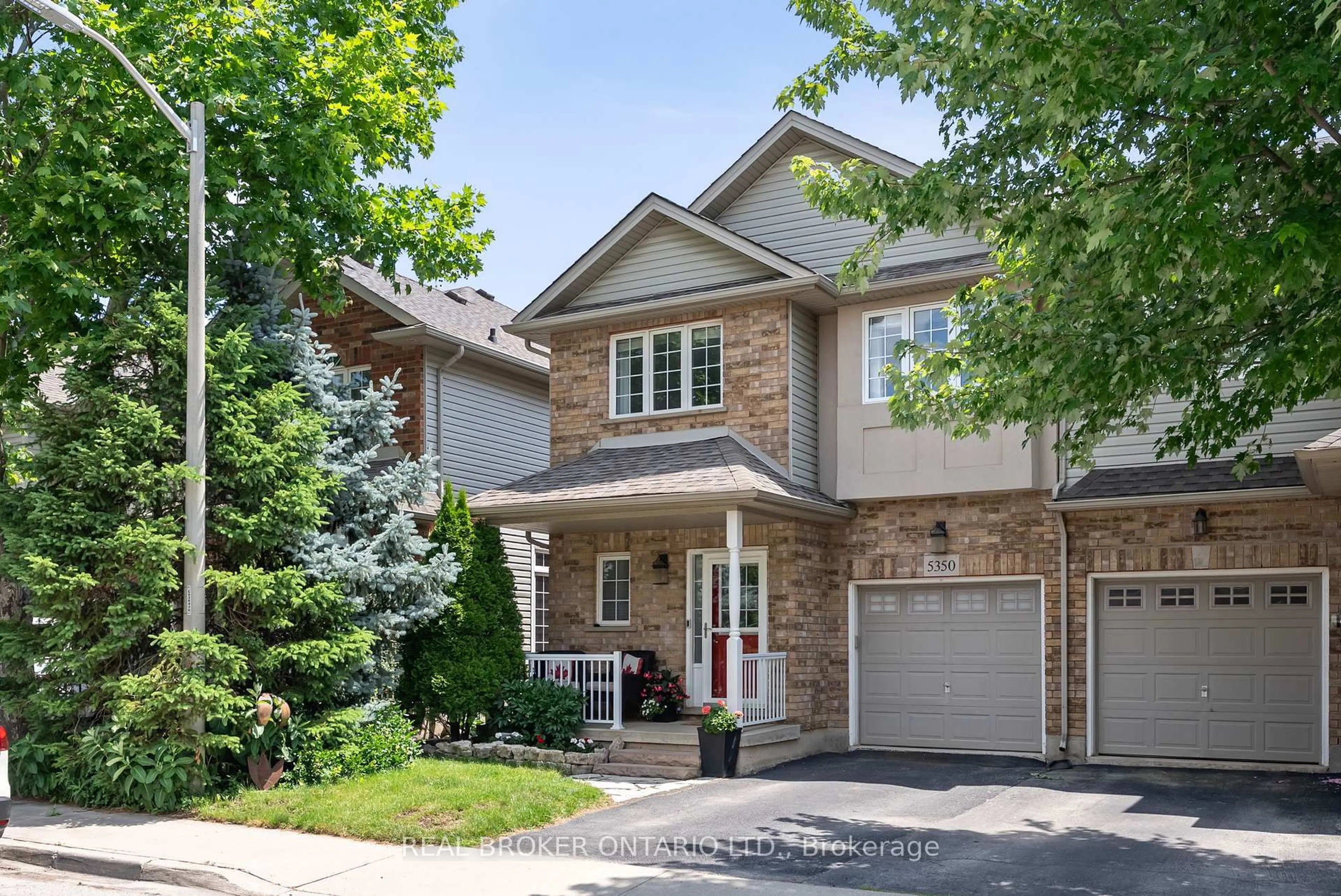 Home with brick exterior material, street for 5350 Haldimand Cres, Burlington Ontario L7L 7E5
