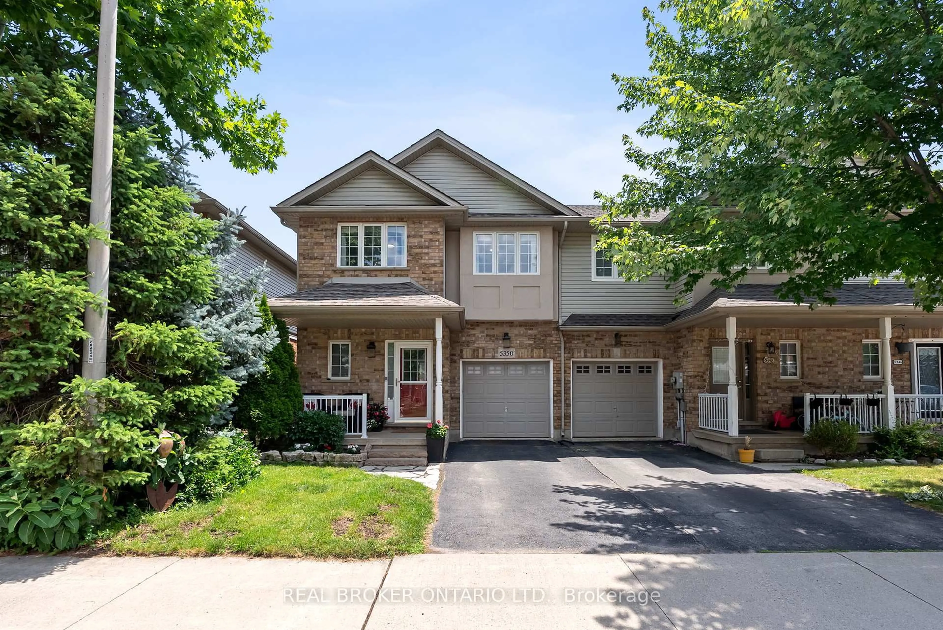 Home with brick exterior material, street for 5350 Haldimand Cres, Burlington Ontario L7L 7E5