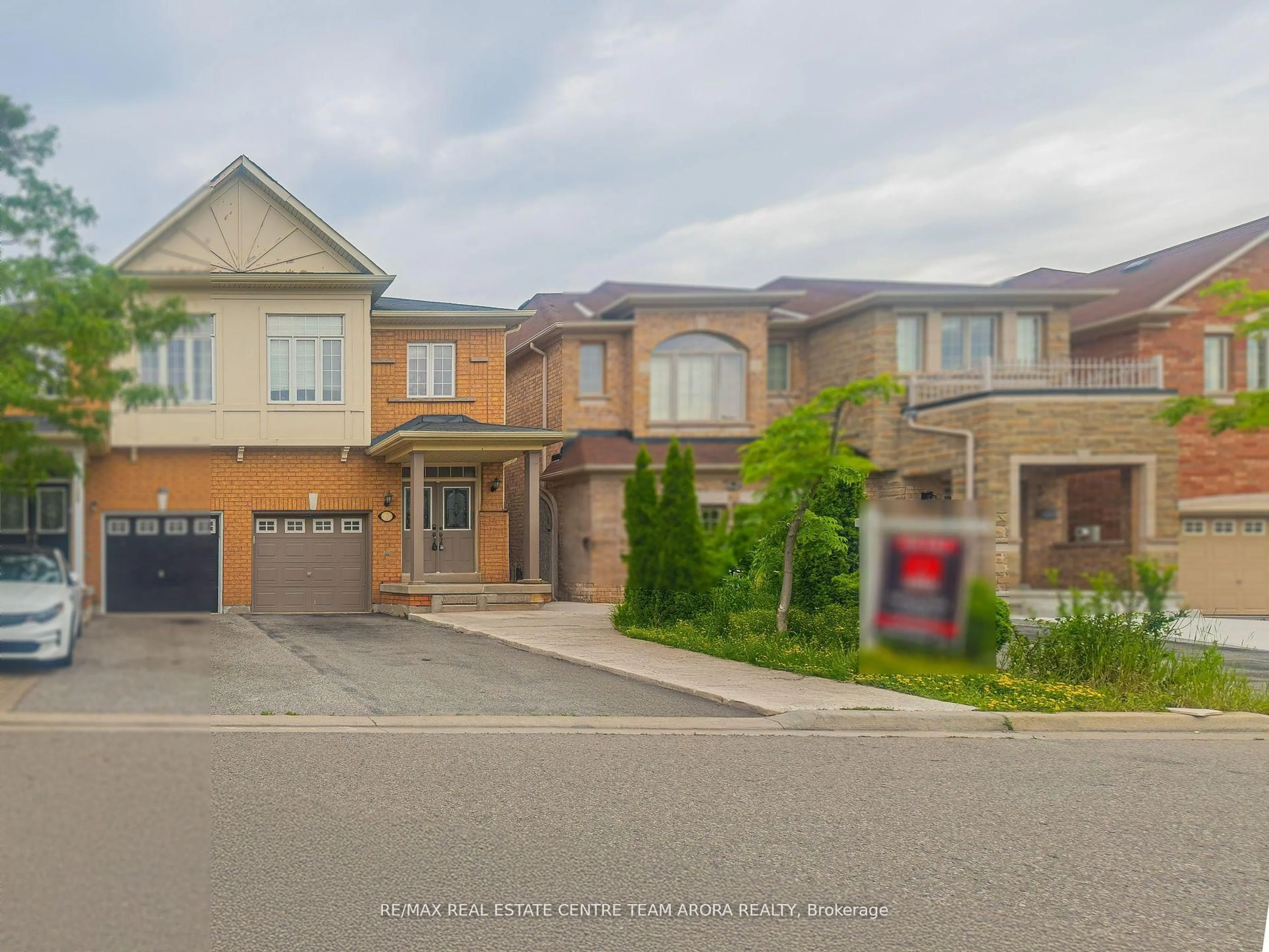 Home with brick exterior material, street for 102 Kilrea Way, Brampton Ontario L6X 0R3
