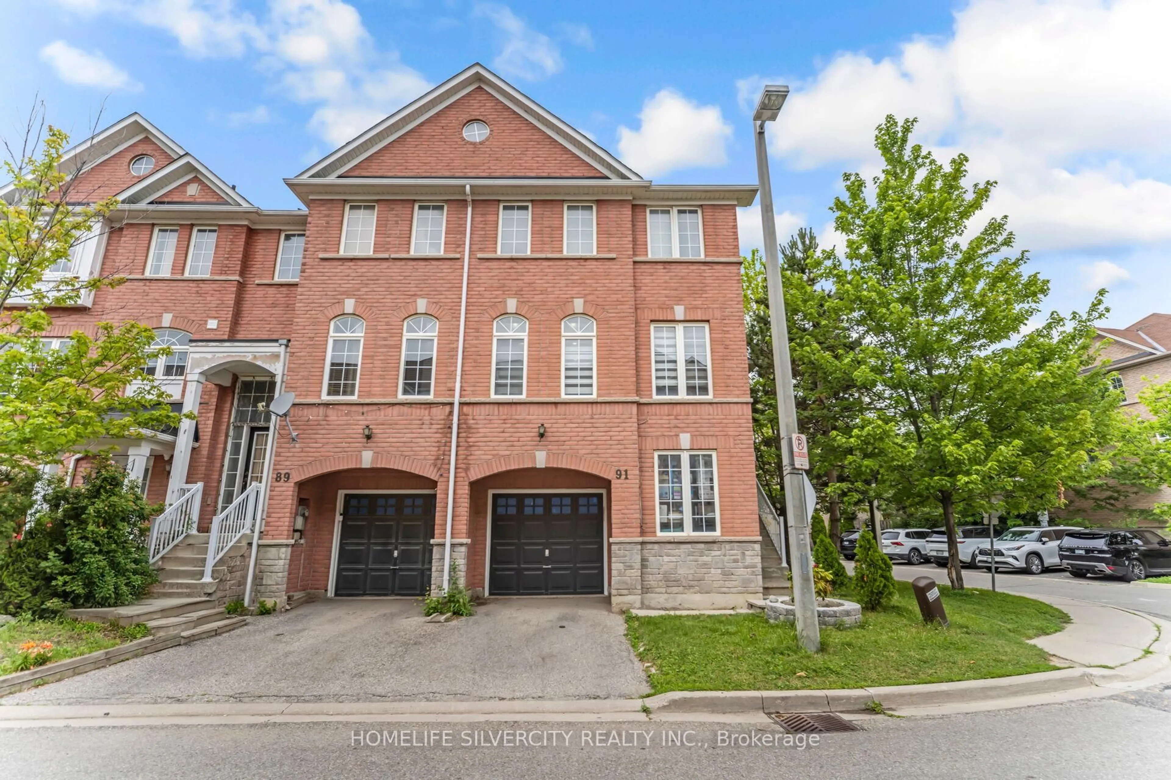 Home with brick exterior material, street for 91 Bernard Ave, Brampton Ontario L6Y 5S3