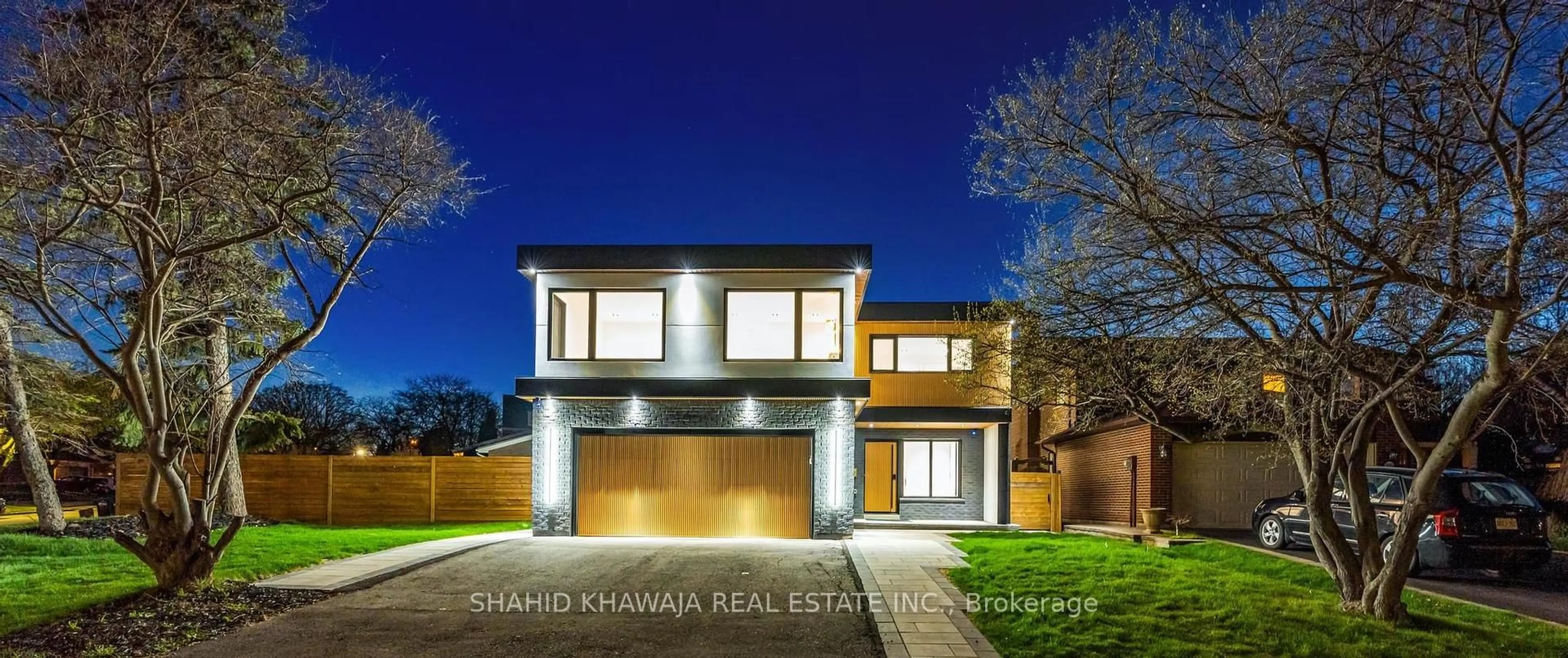 Home with brick exterior material, street for 2893 Folkway Dr, Mississauga Ontario L5L 2H2