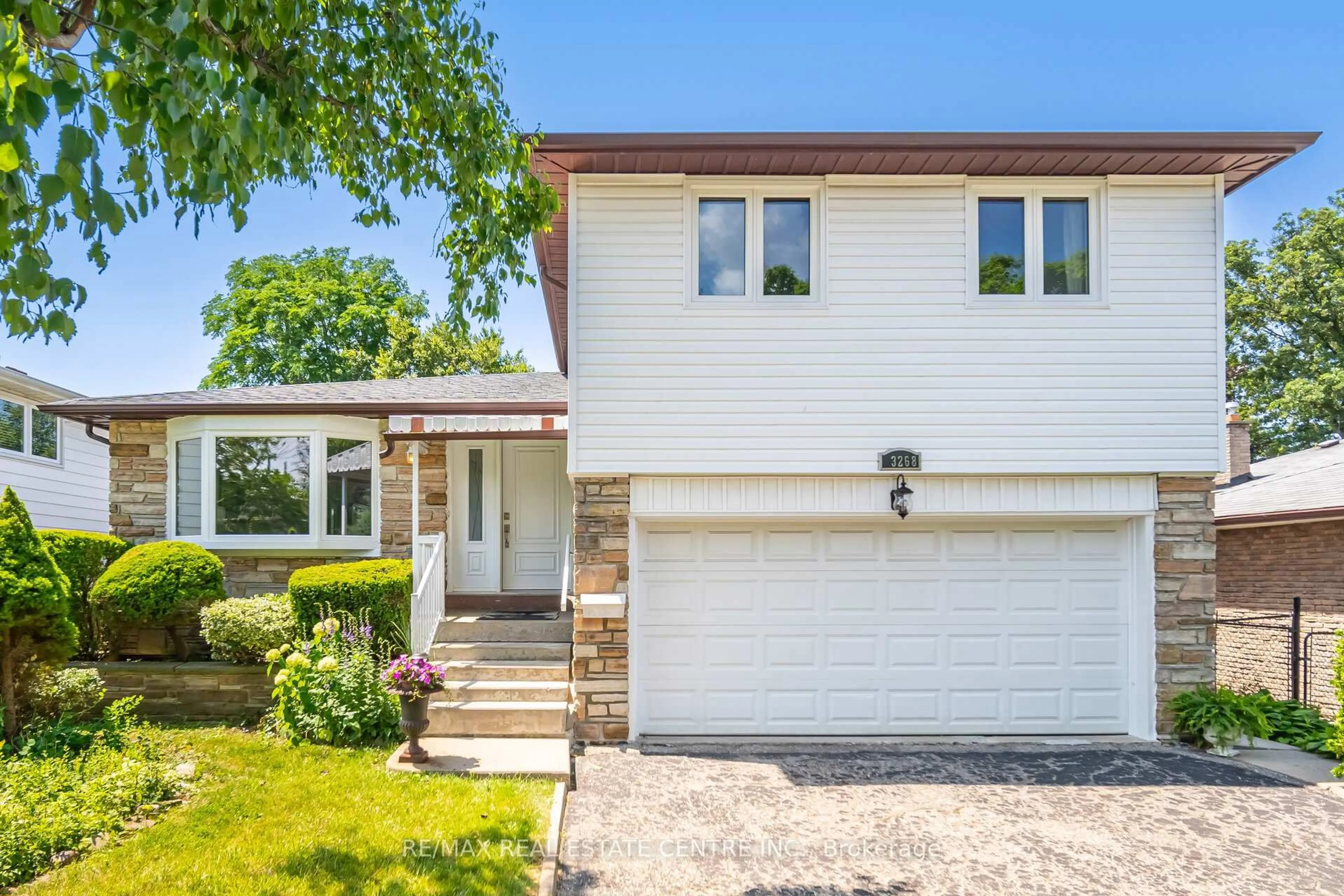 Unknown for 3268 Homark Dr, Mississauga Ontario L4K 2K4