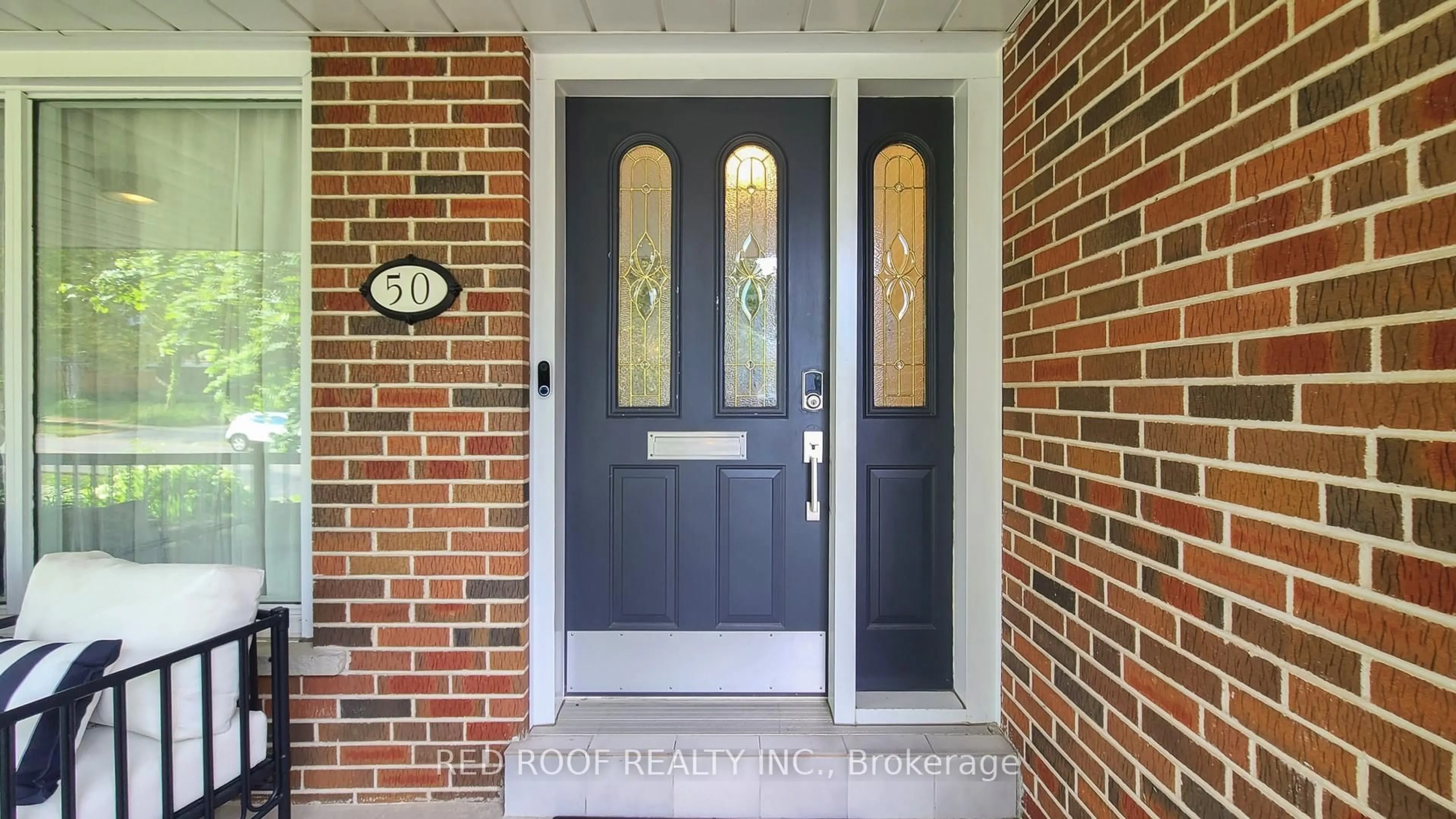 Indoor entryway for 50 Allanhurst Dr, Toronto Ontario M9A 4K1
