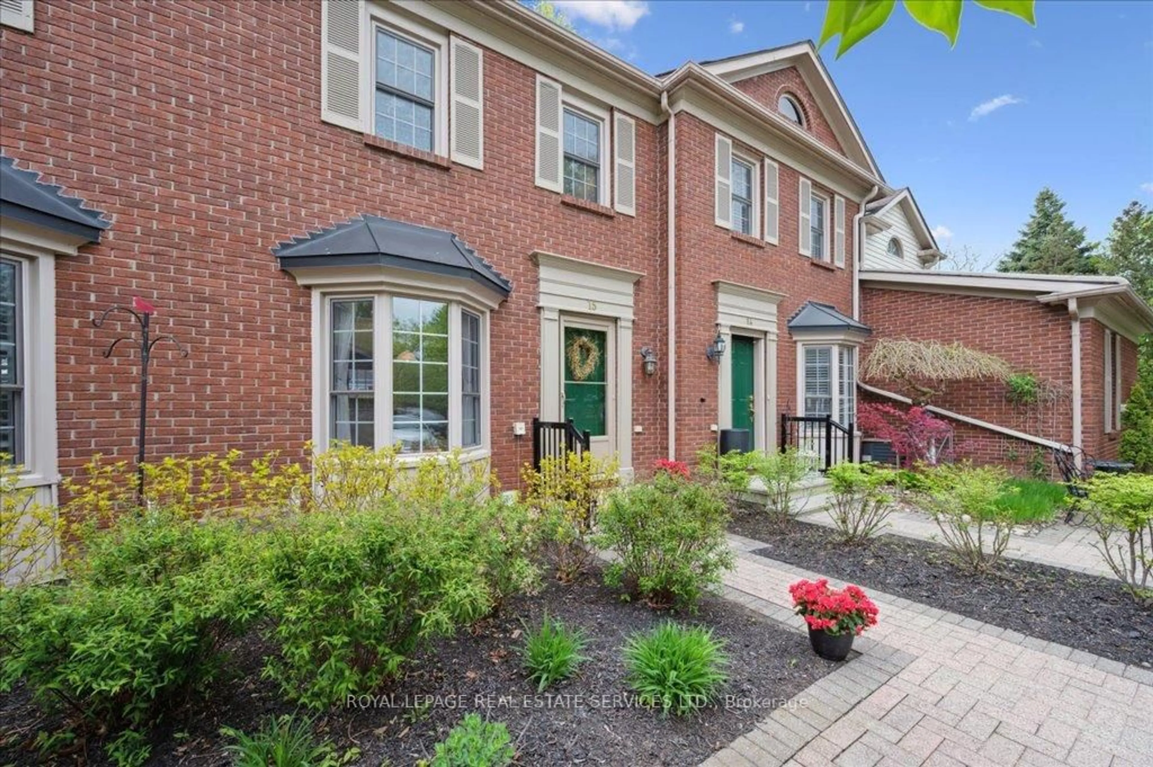 Home with brick exterior material, street for 1275 Maple Crossing Blvd #15, Burlington Ontario L7S 2E8