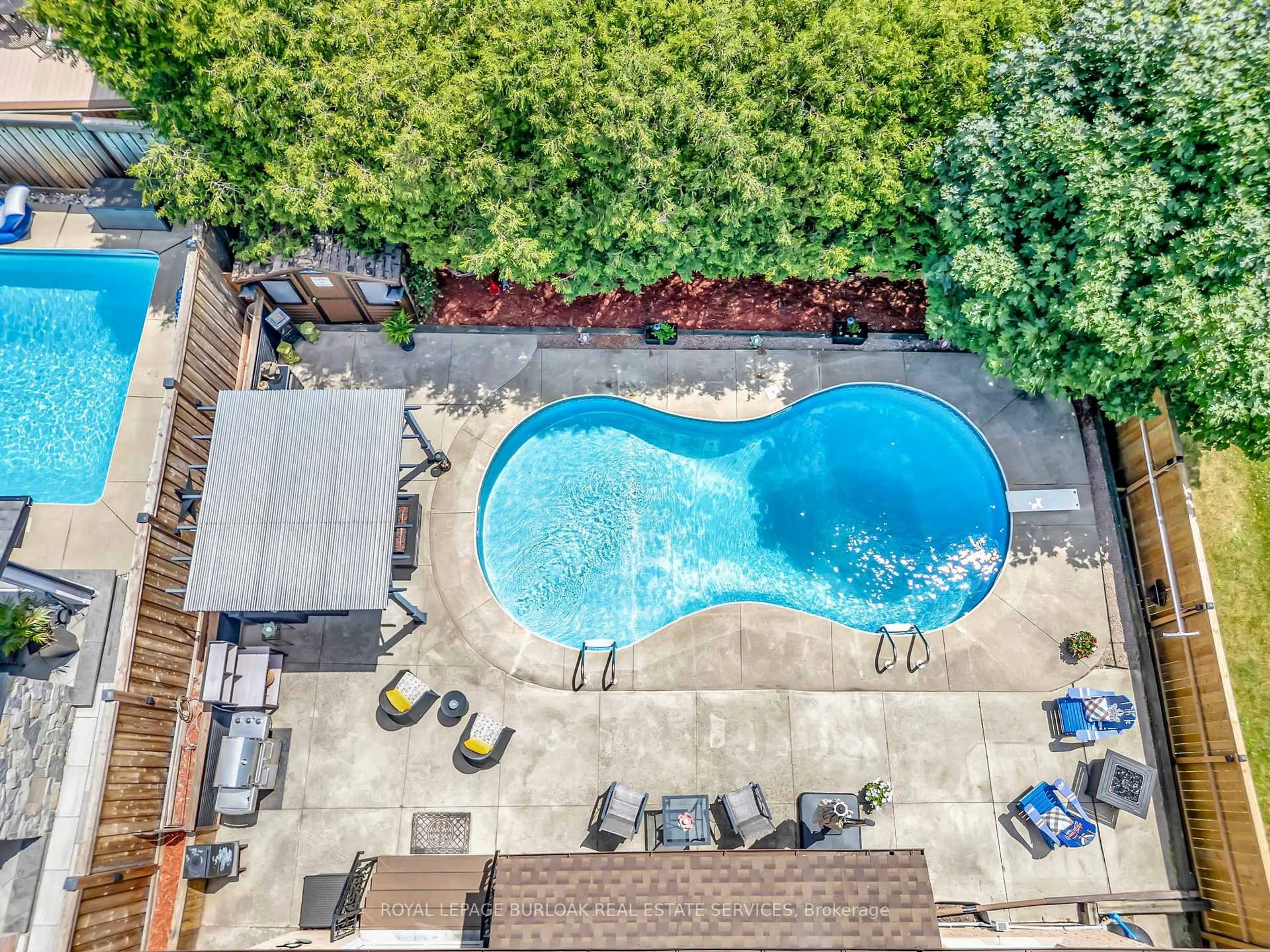 Pool for 2325 Duncaster Dr, Burlington Ontario L7P 4C3