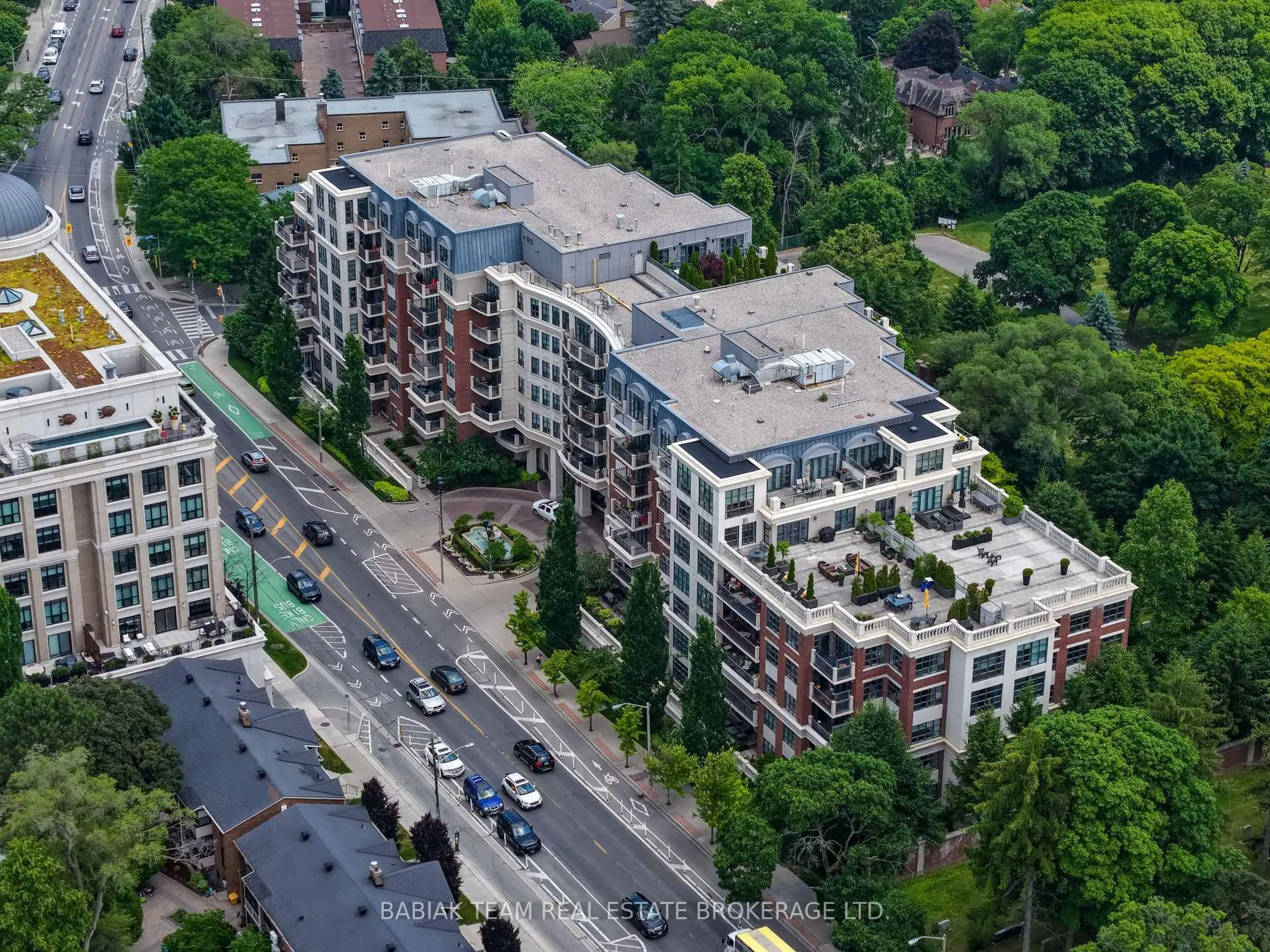 A pic from outside/outdoor area/front of a property/back of a property/a pic from drone, city buildings view from balcony for 2855 Bloor St #708, Toronto Ontario M8X 3A1