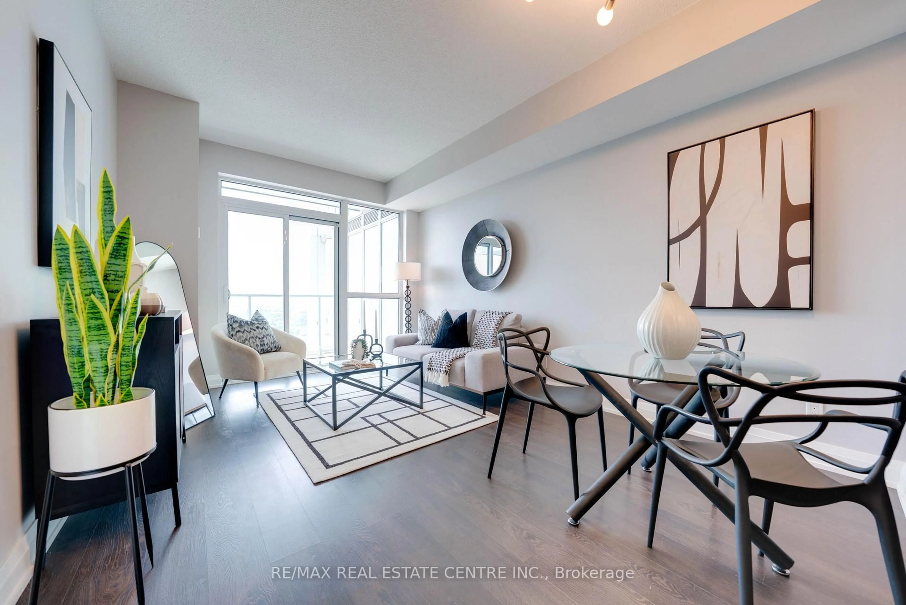 Living room with furniture, unknown for 65 Speers Rd #Lph 10, Oakville Ontario L6K 3V5