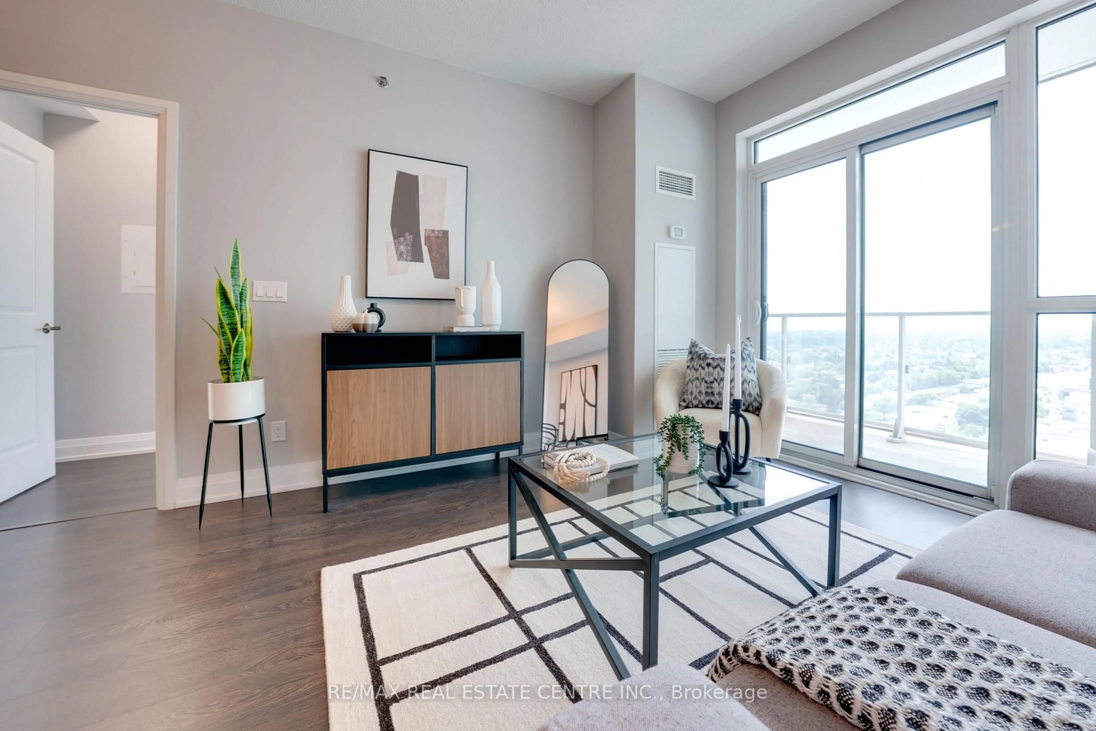 Living room with furniture, unknown for 65 Speers Rd #Lph 10, Oakville Ontario L6K 3V5