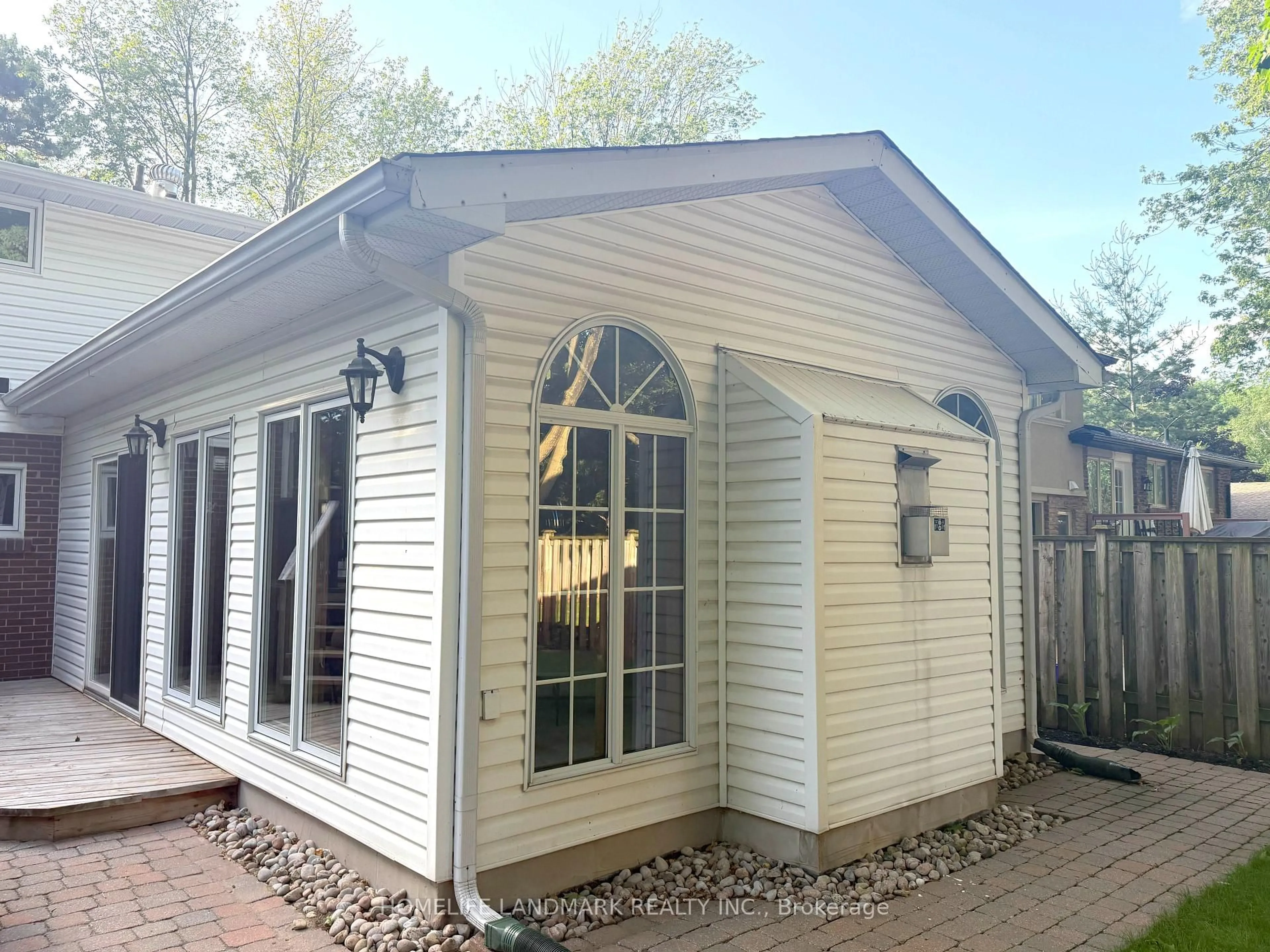 Home with vinyl exterior material, building for 228 Sunrise Cres, Oakville Ontario L6L 3L3