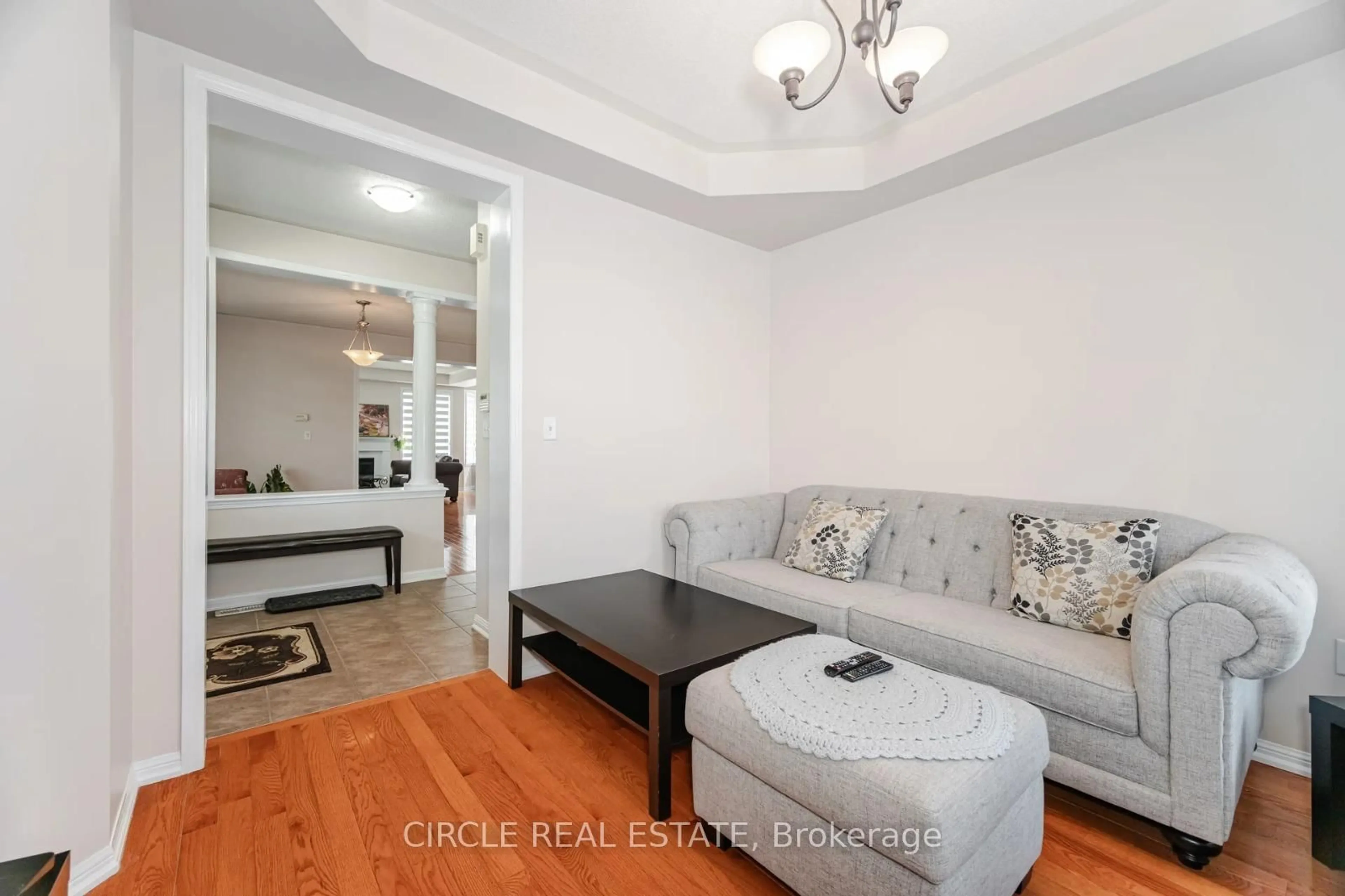 Living room with furniture, unknown for 1 Restless Gate, Brampton Ontario L6P 3C4