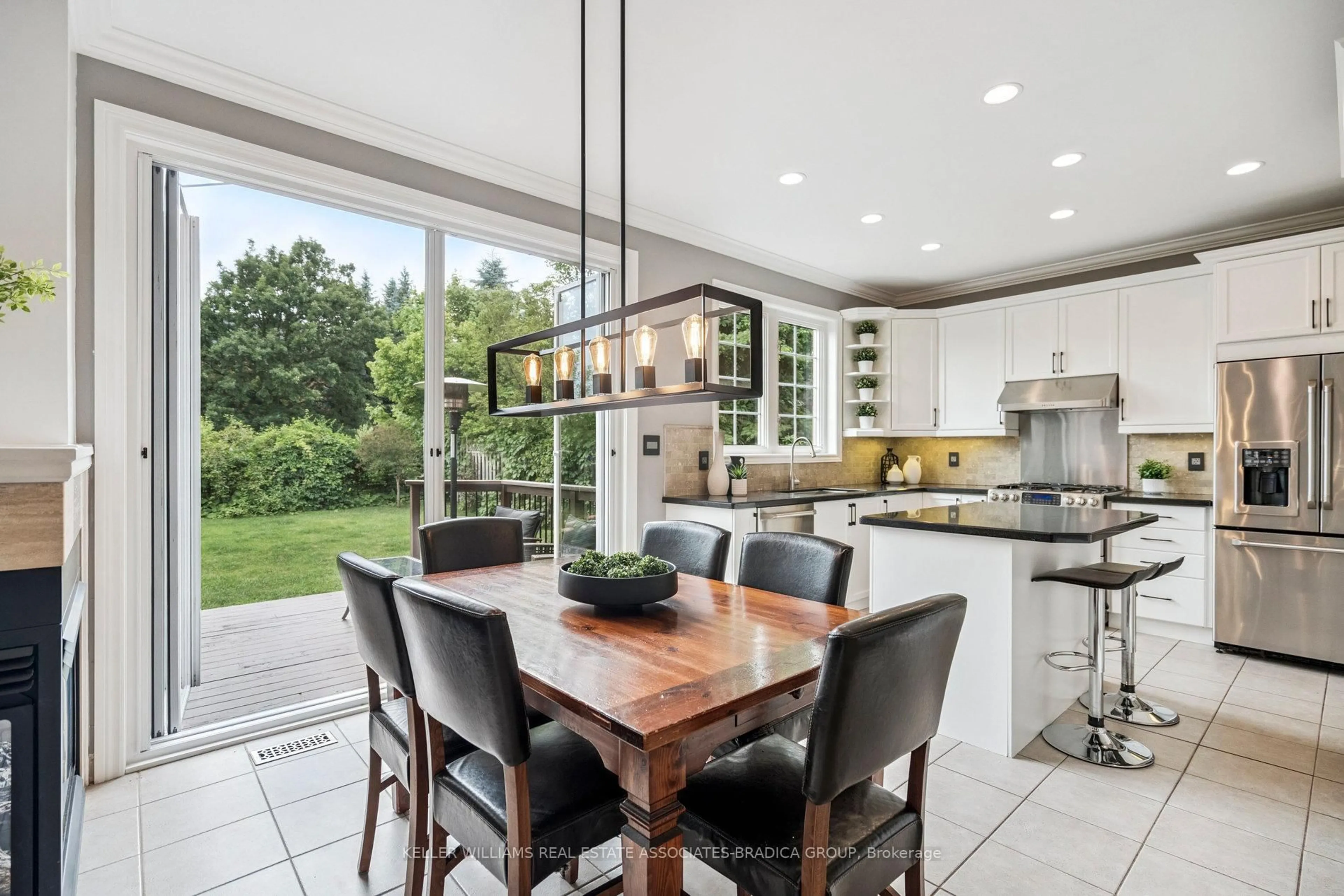 Open concept kitchen, ceramic/tile floor for 2217 Mariposa Rd, Oakville Ontario L6M 5A1