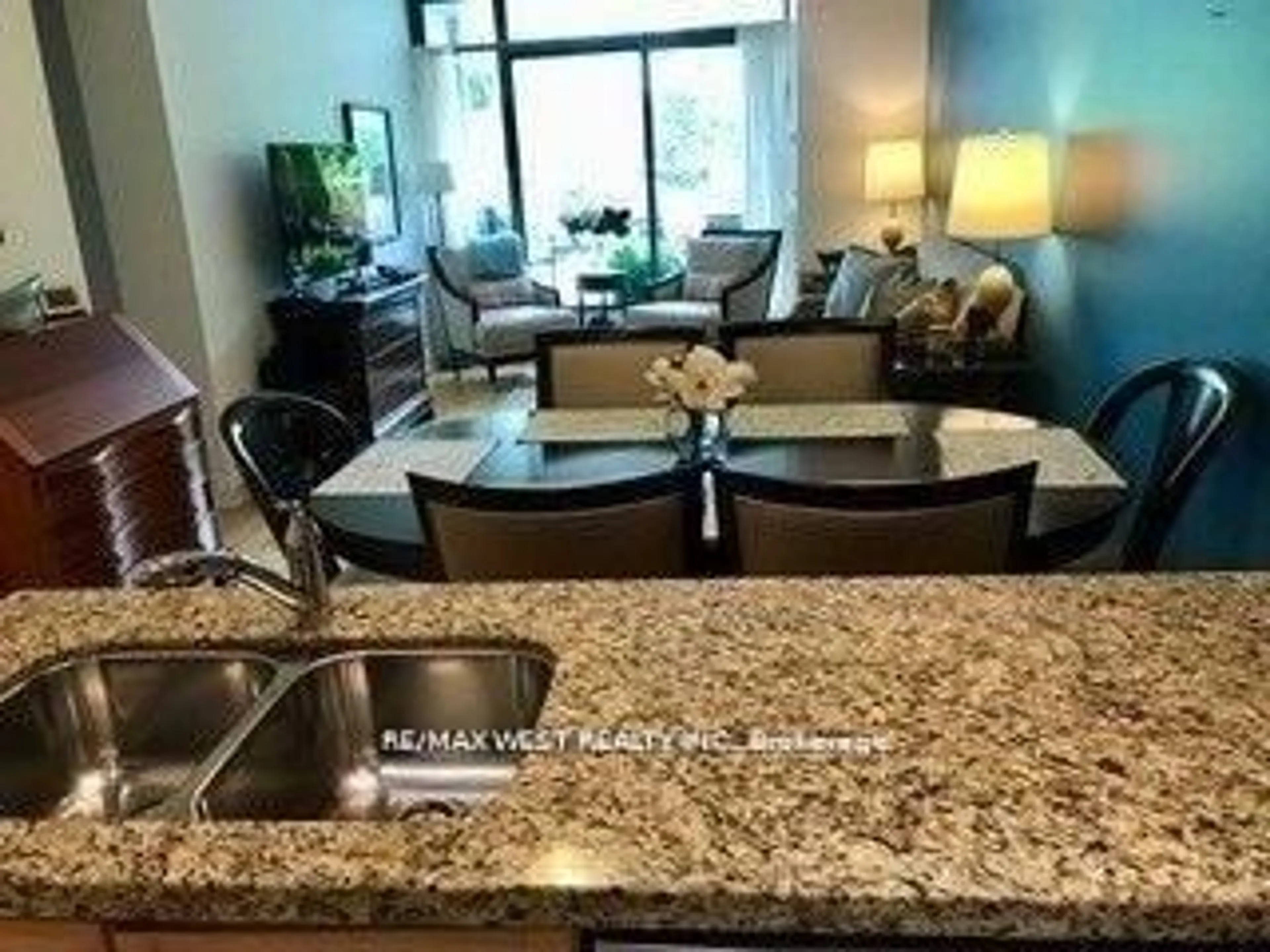 Unknown for 383 Ellis Park Rd #608, Toronto Ontario M6S 5B2