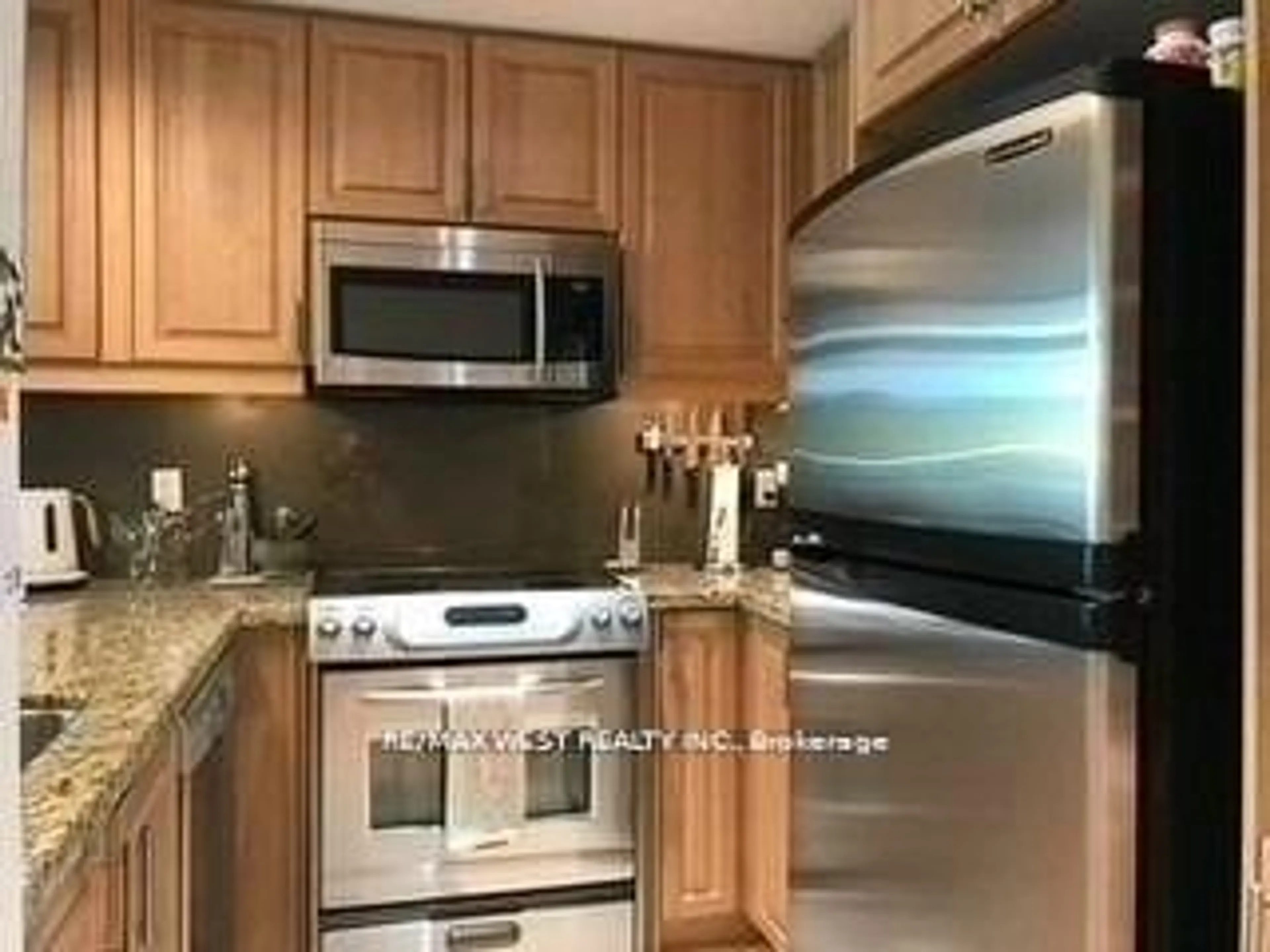 Standard kitchen, unknown for 383 Ellis Park Rd #608, Toronto Ontario M6S 5B2