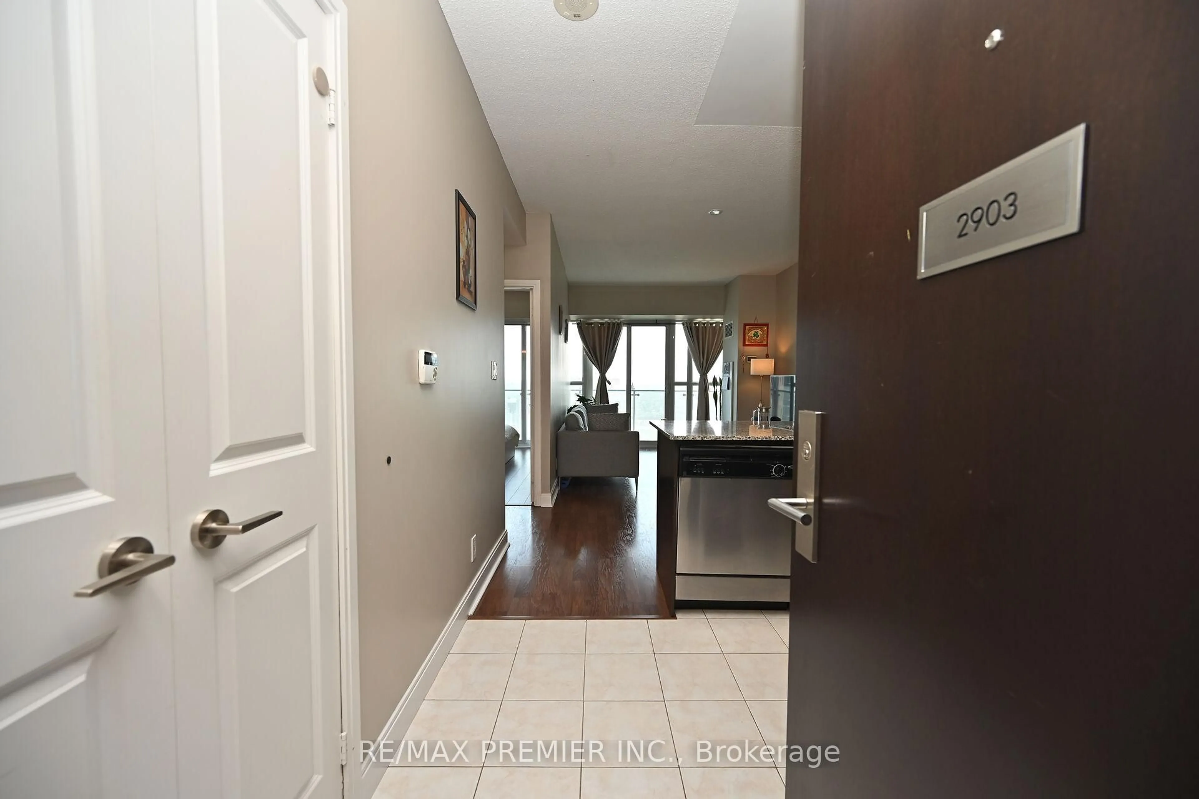 Indoor entryway for 50 Absolute Ave #2903, Mississauga Ontario L4Z 0A8