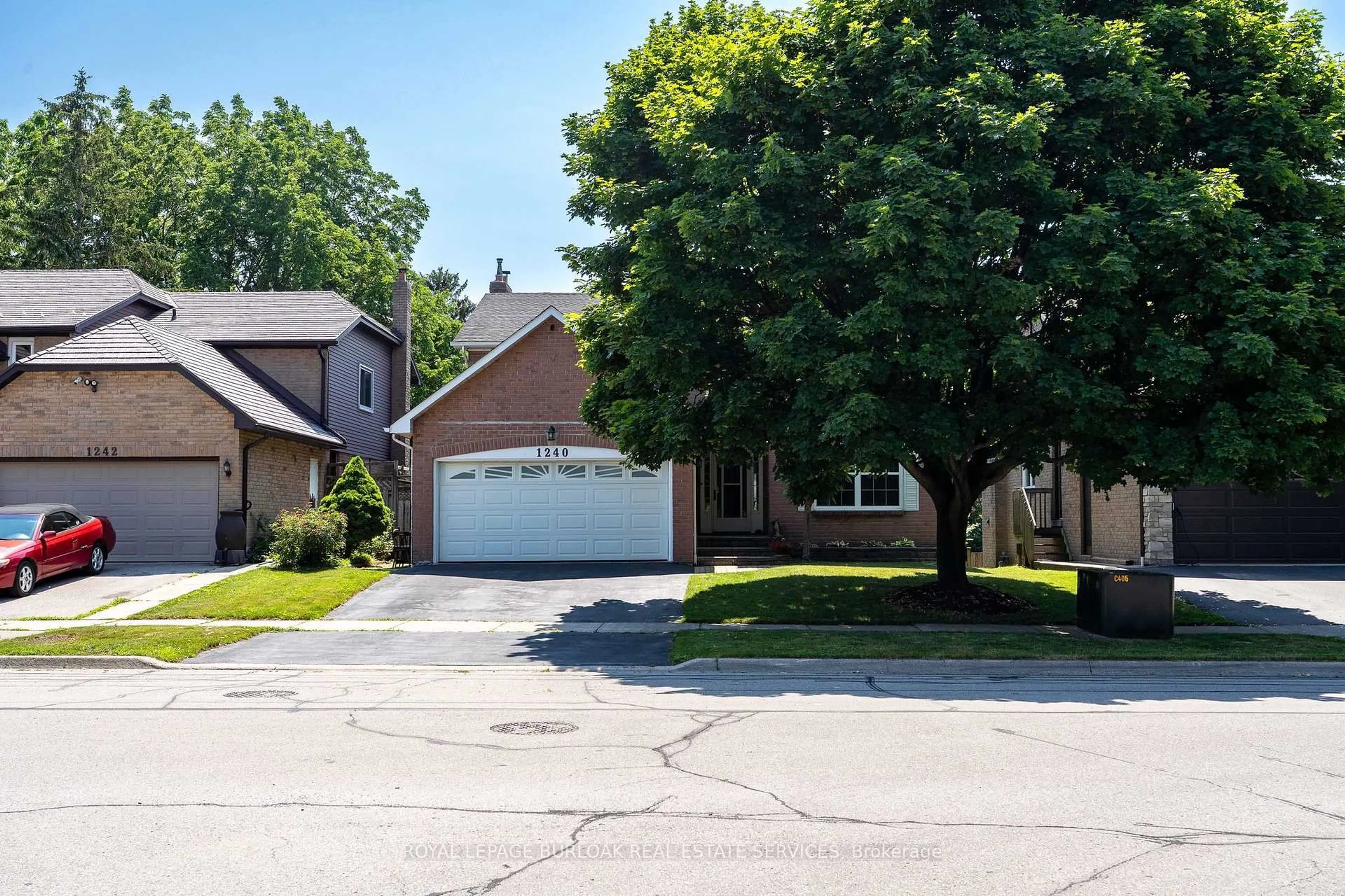 Unknown for 1240 Hammond St, Burlington Ontario L7S 2E1