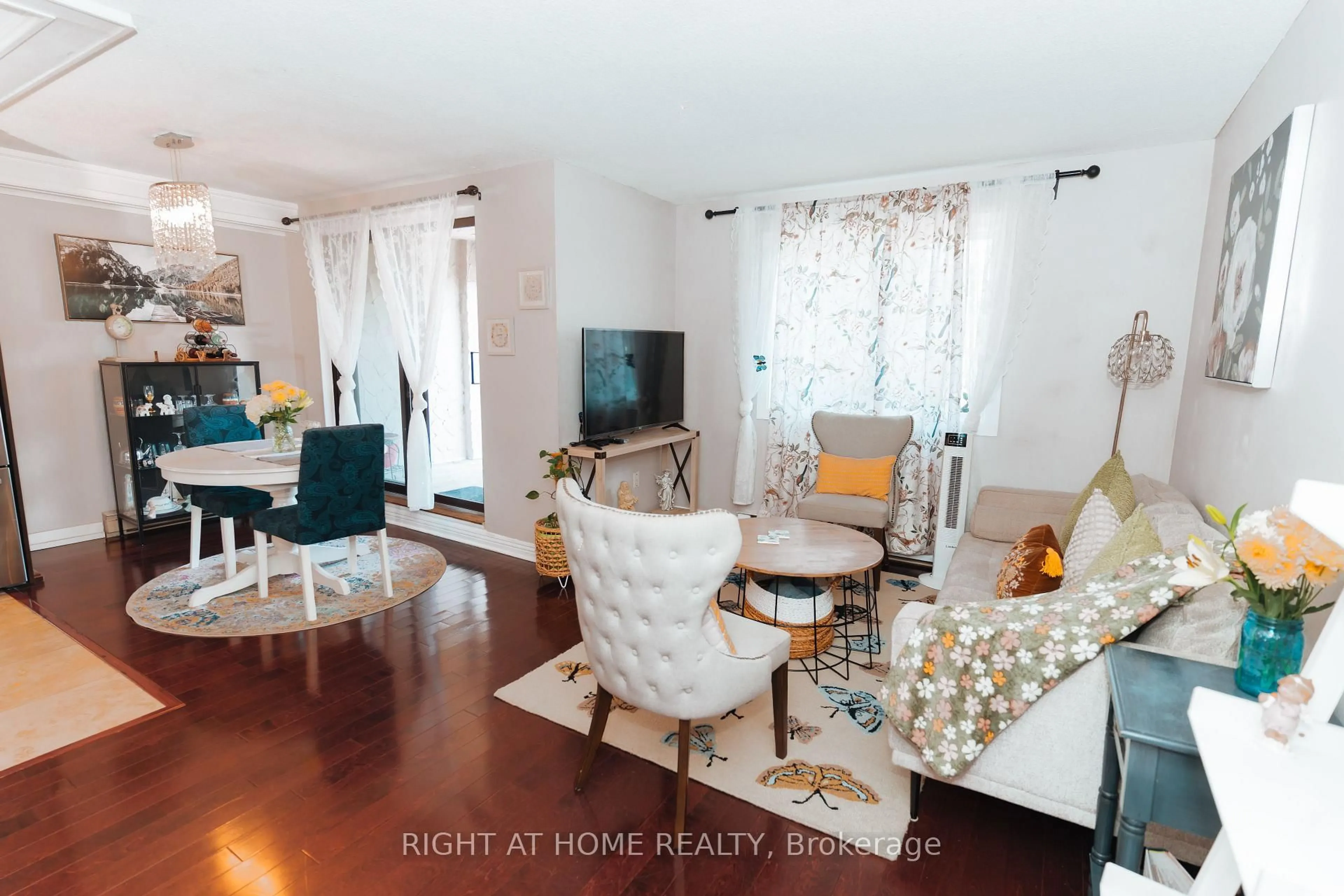 Living room with furniture, unknown for 1030 Falgarwood Dr #56, Oakville Ontario L6H 2P5