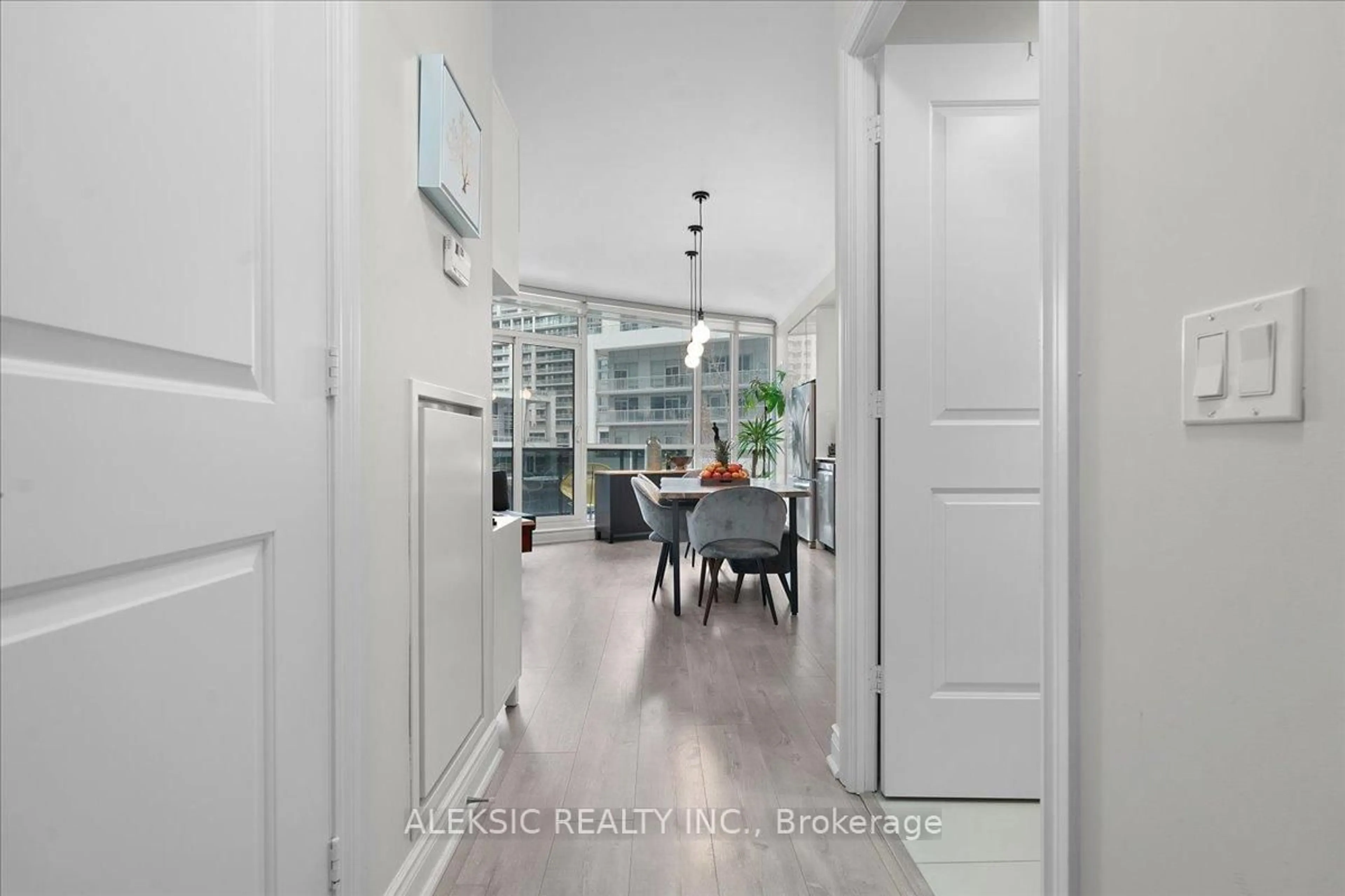 Indoor entryway for 80 Marine Parade Dr #235, Toronto Ontario M8V 0A3