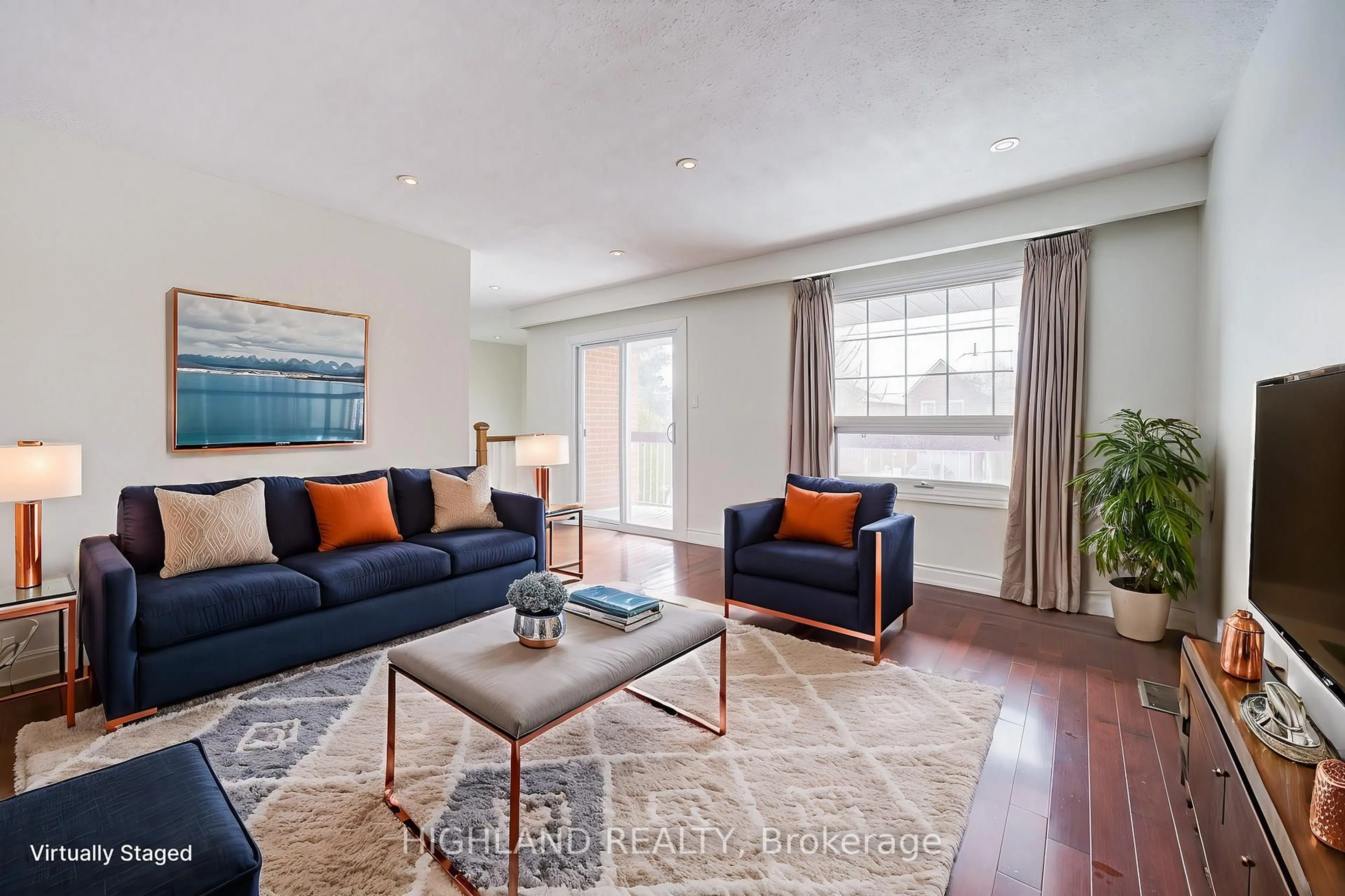 Living room with furniture, unknown for 4109 Perivale Rd, Mississauga Ontario L5C 3M7