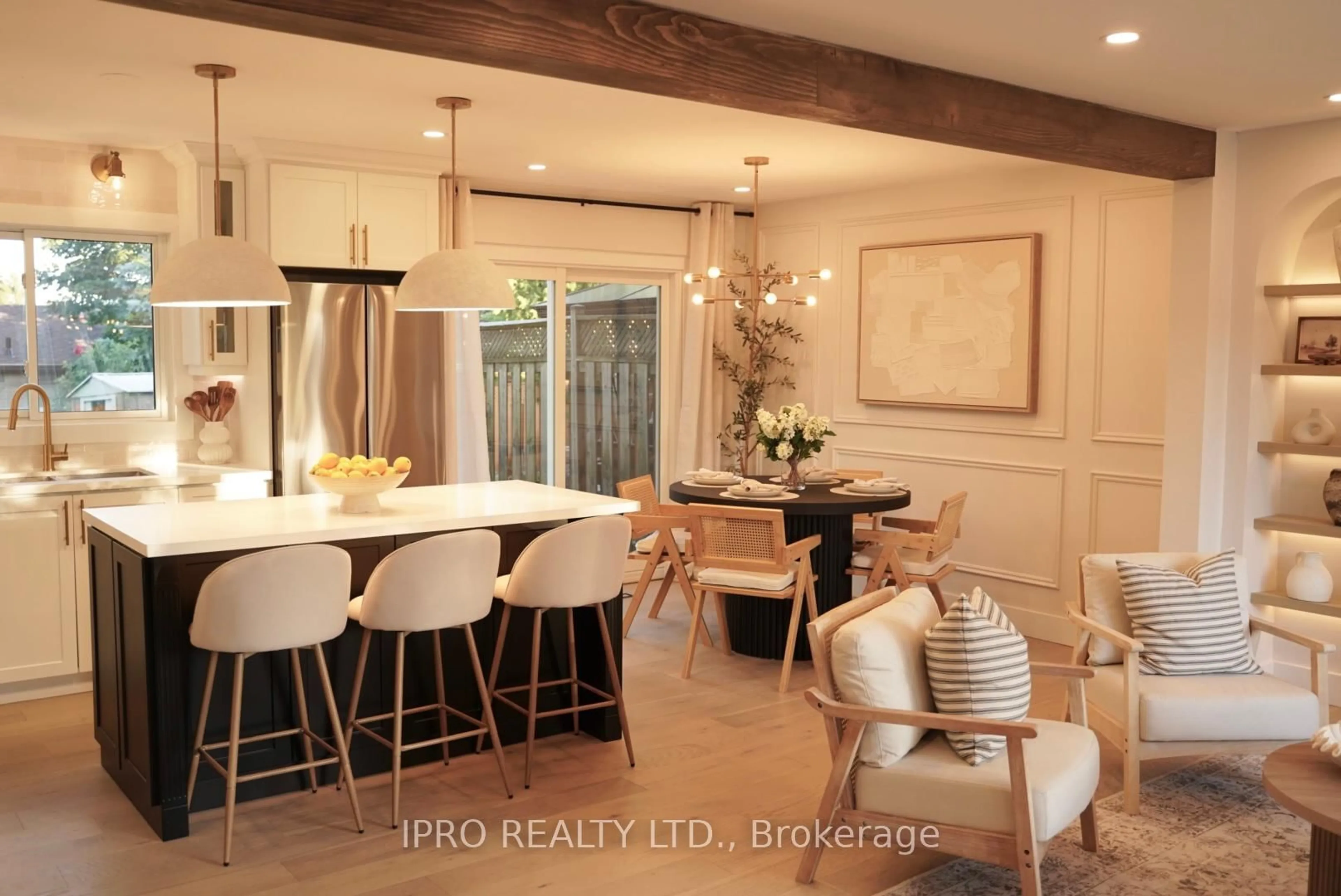 Open concept kitchen, unknown for 92 Forsythia Rd, Brampton Ontario L6T 2G3