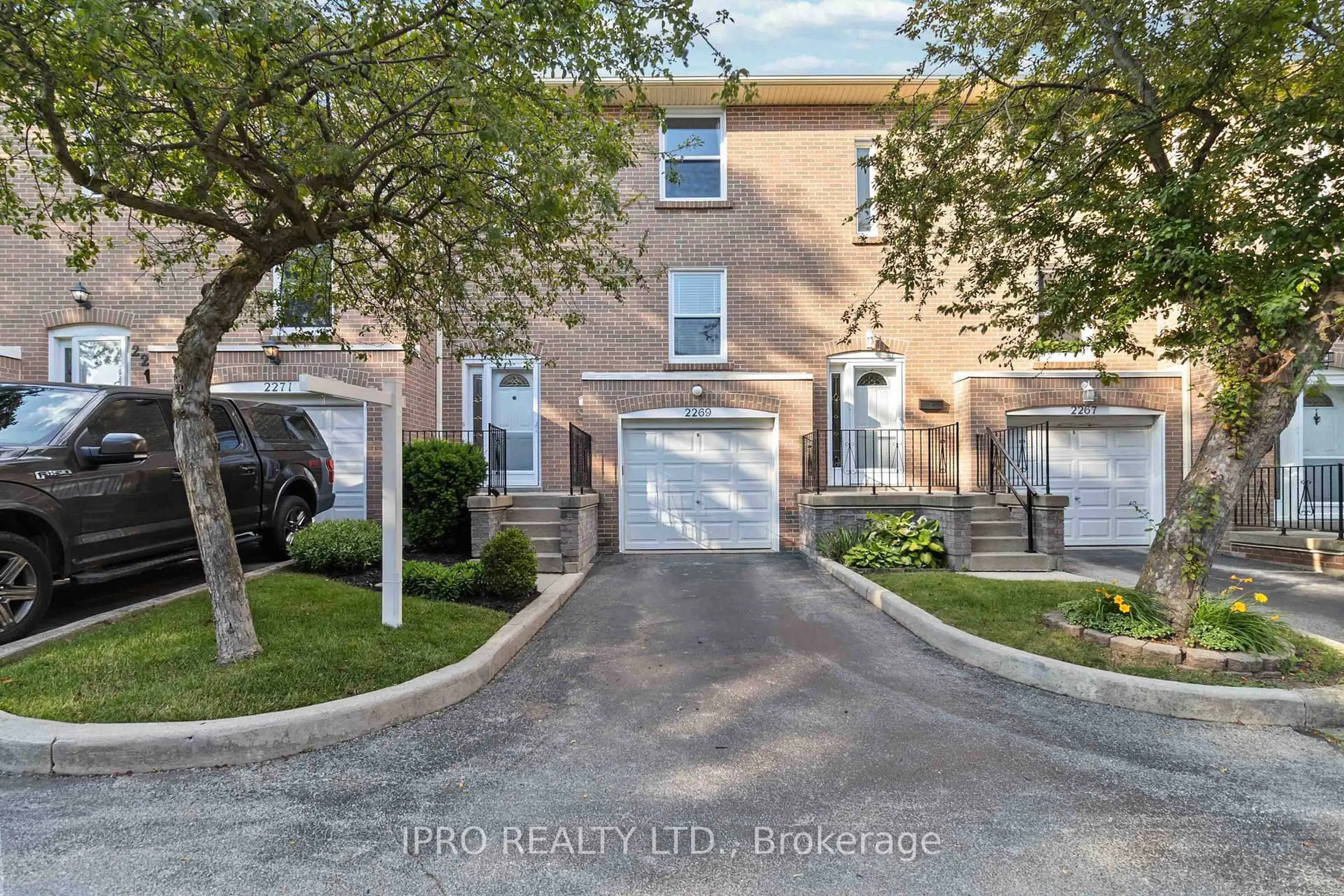 Unknown for 2269 Mountain Grove Ave, Burlington Ontario L7P 2H8