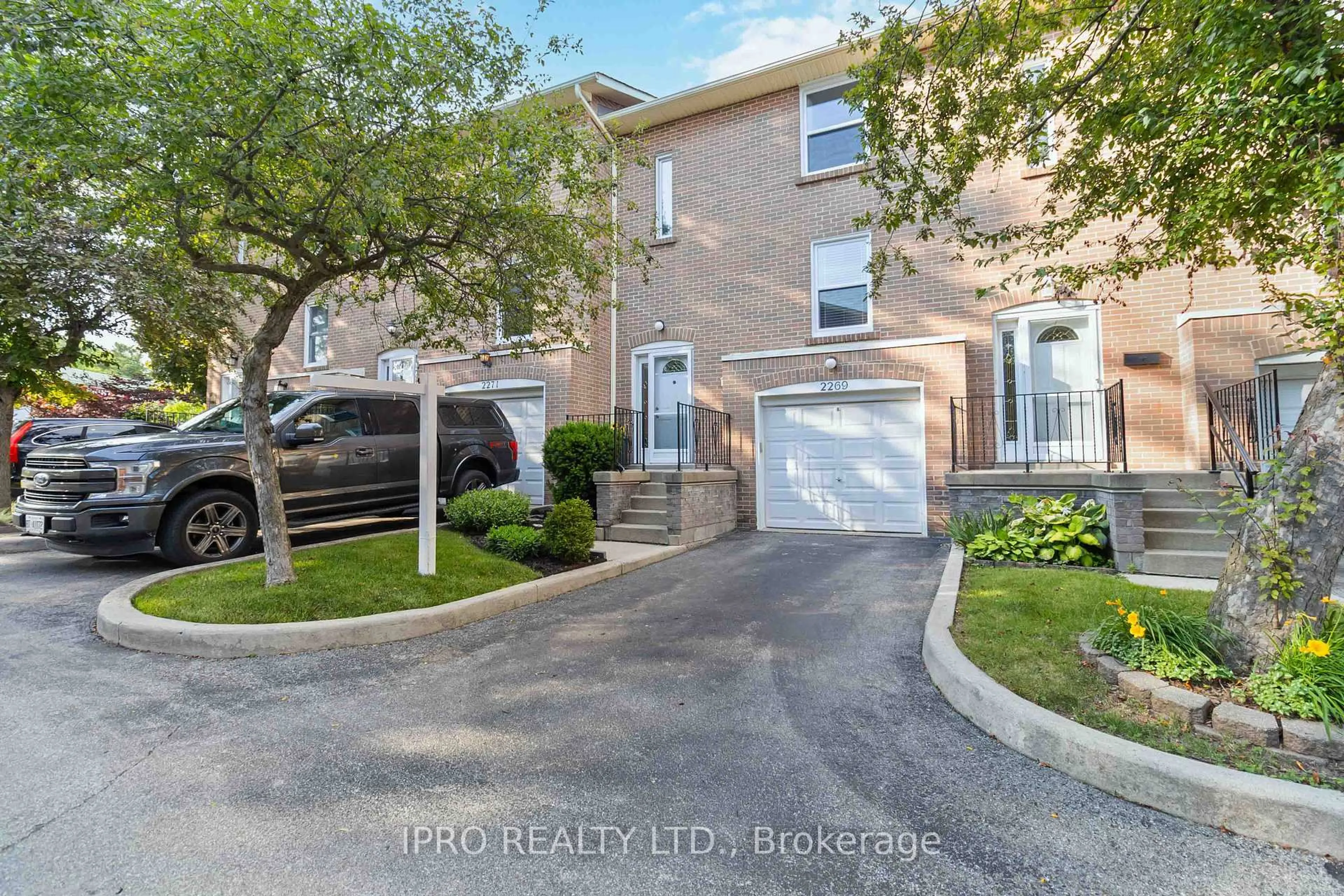 Unknown for 2269 Mountain Grove Ave, Burlington Ontario L7P 2H8