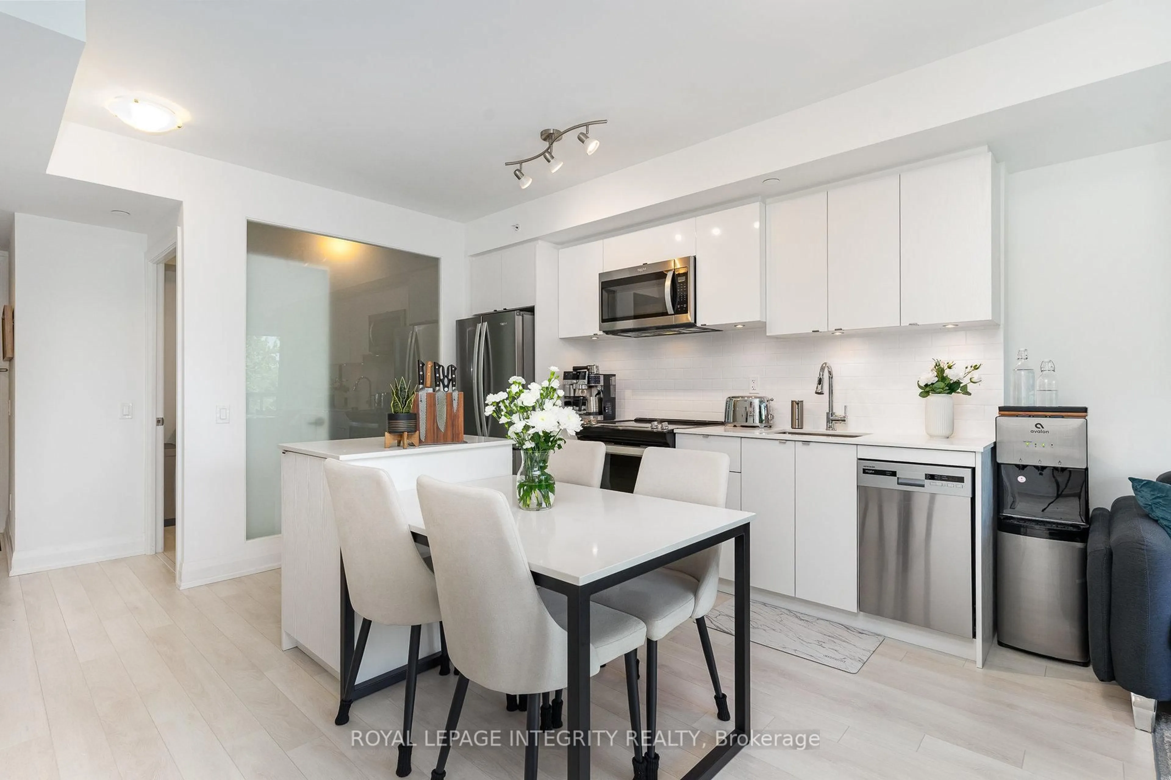 Open concept kitchen, unknown for 1461 Lawrence Ave #407, Toronto Ontario M6L 0A6