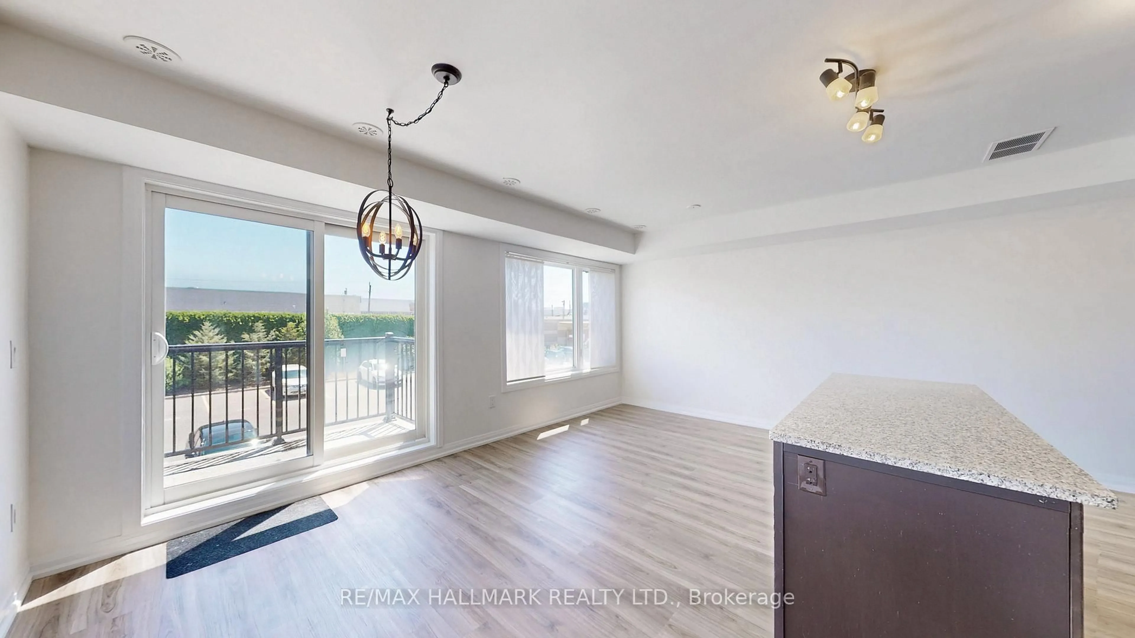Unknown for 173 William Duncan Rd #4, Toronto Ontario M3K 0B7