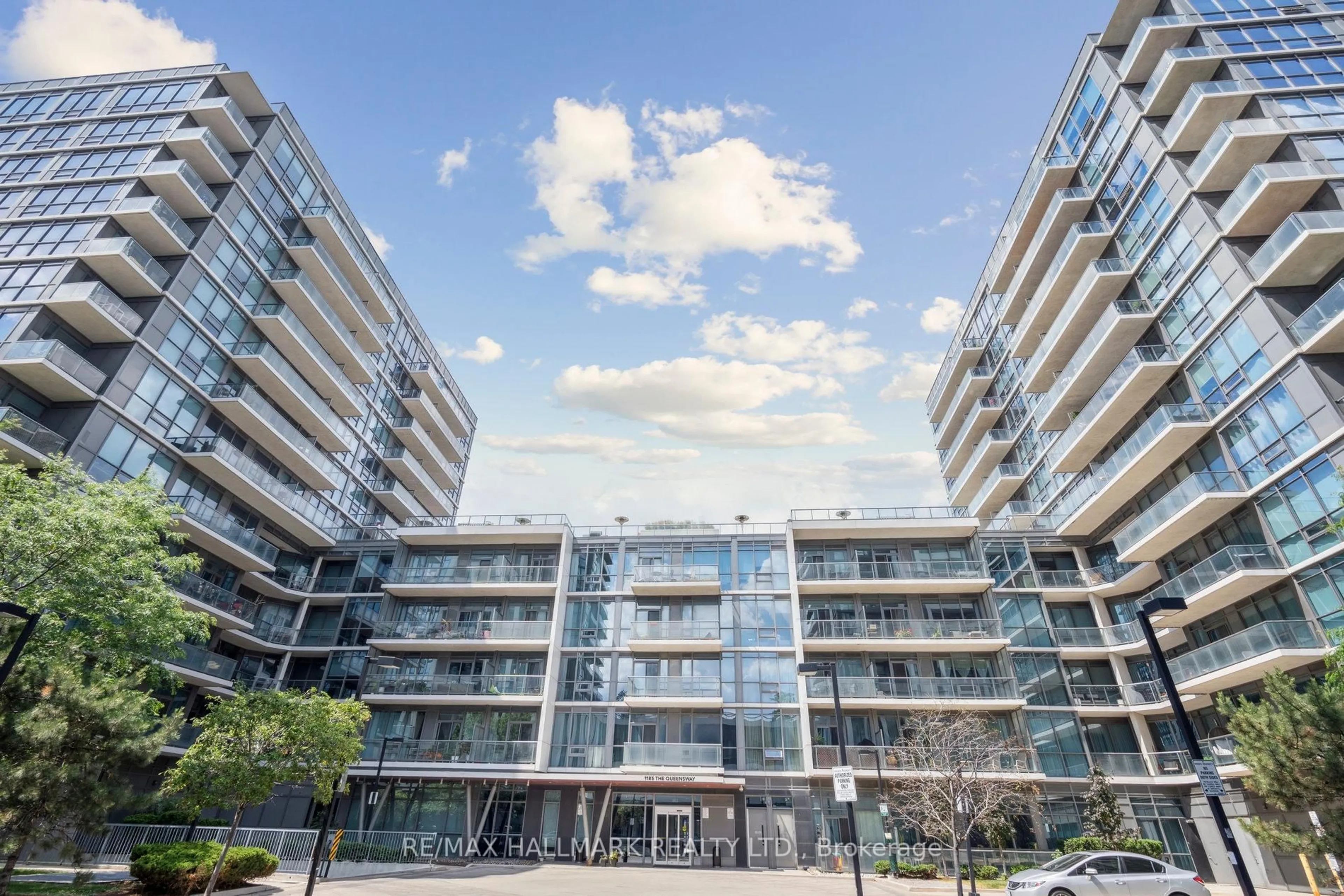 Unknown for 1185 The Queensway #1006, Toronto Ontario M8Z 1R4