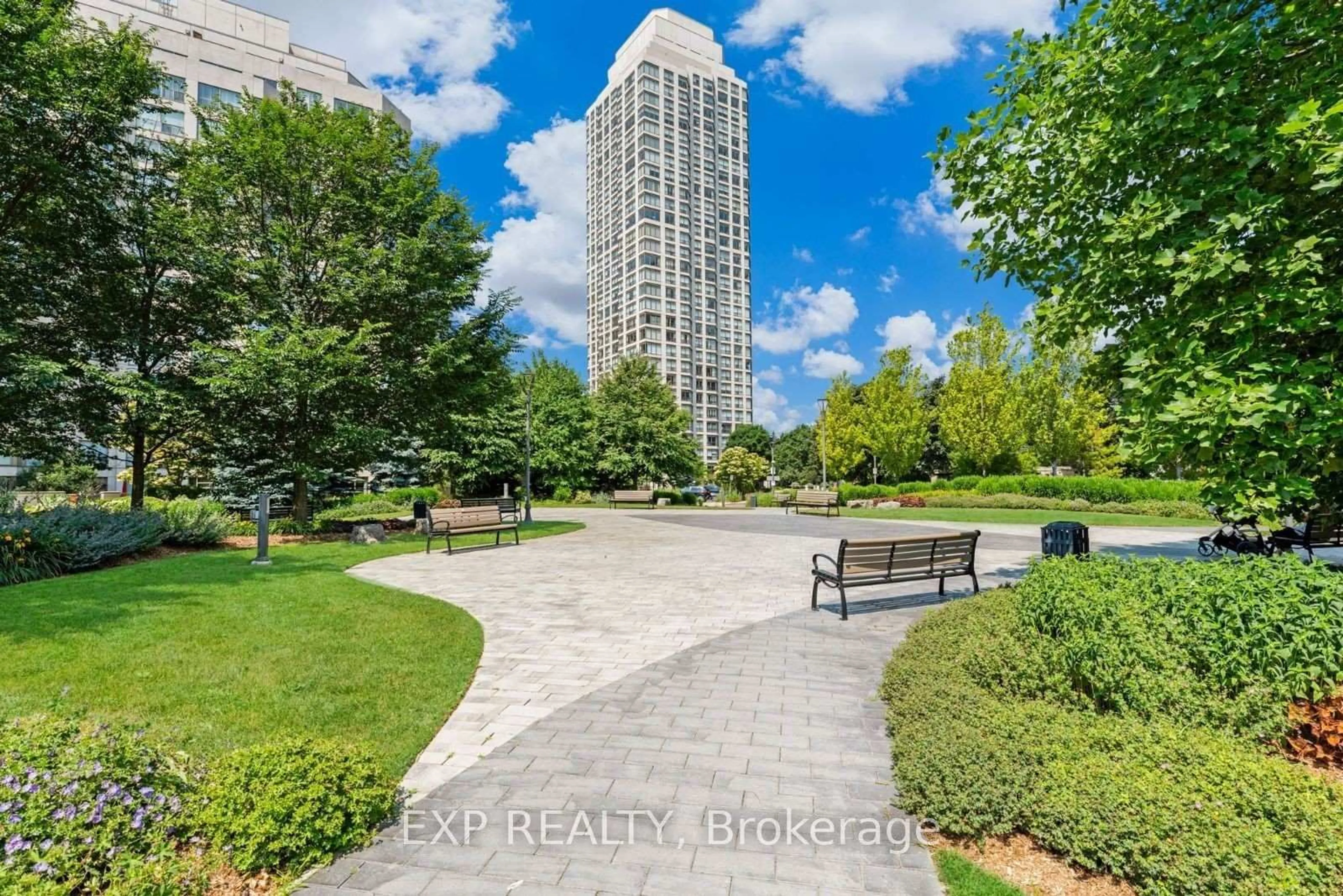 Patio, water/lake/river/ocean view for 2269 Lake Shore Blvd #305, Toronto Ontario M8V 3X6