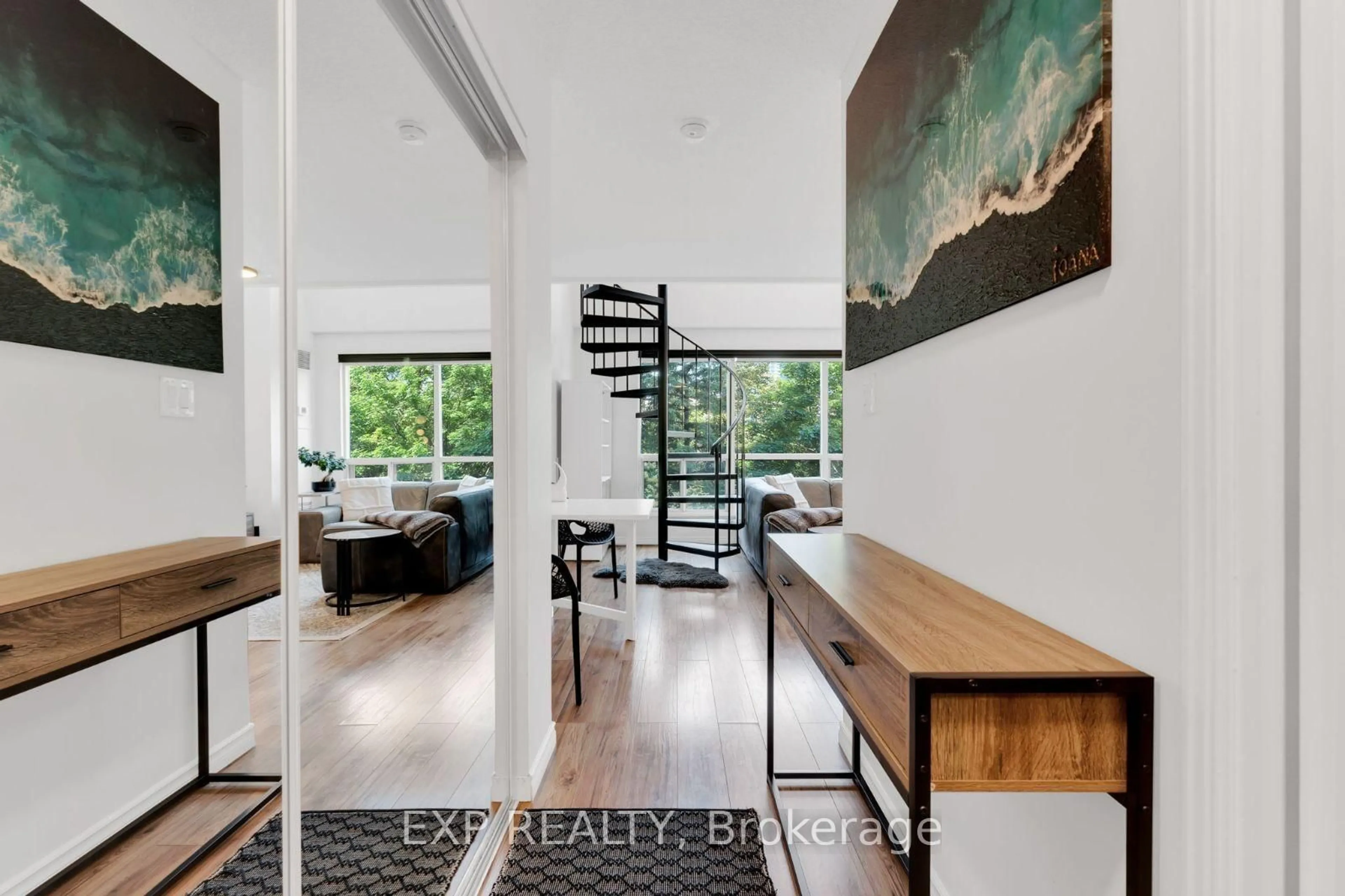 Indoor entryway for 2269 Lake Shore Blvd #305, Toronto Ontario M8V 3X6