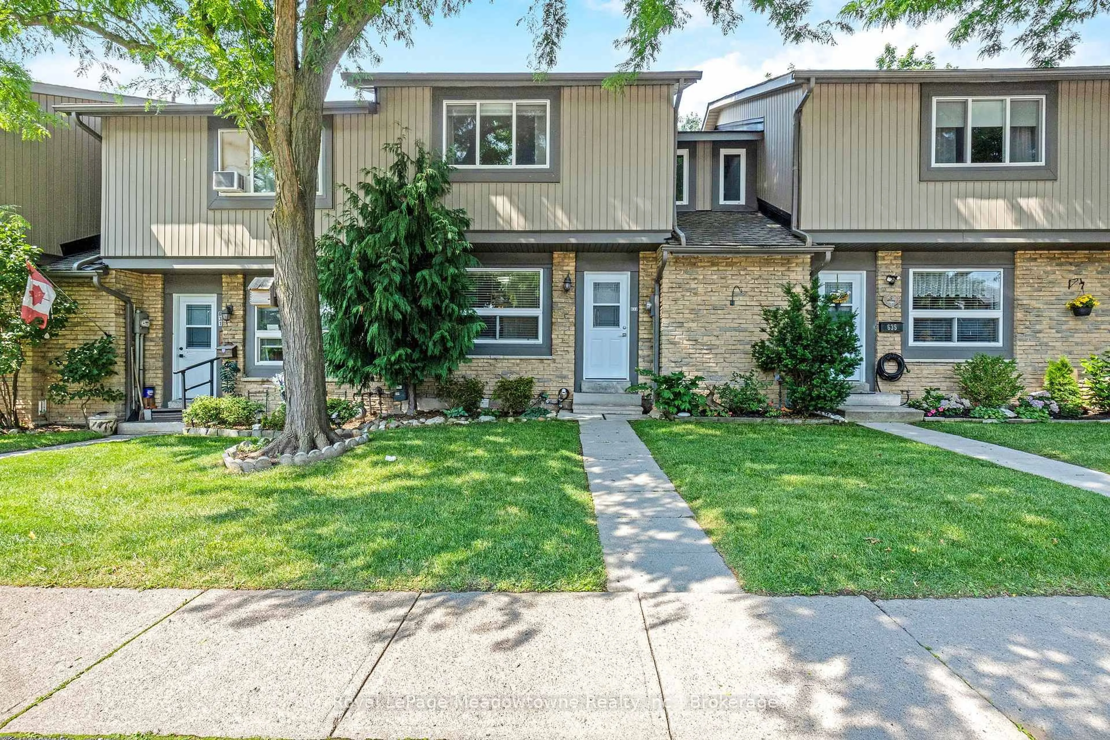 Unknown for 633 Woodward Ave, Milton Ontario L9T 3K4