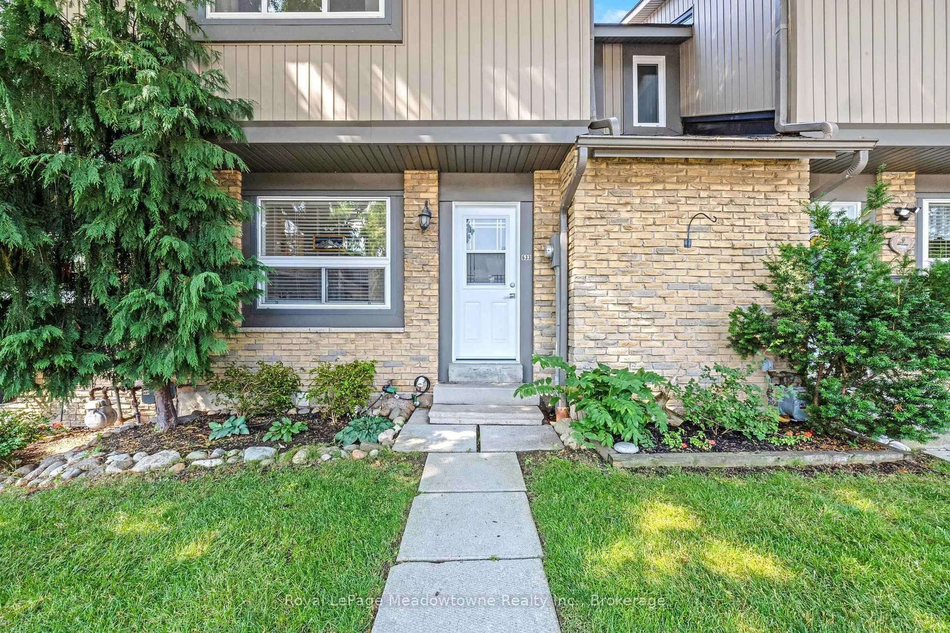 Unknown for 633 Woodward Ave, Milton Ontario L9T 3K4