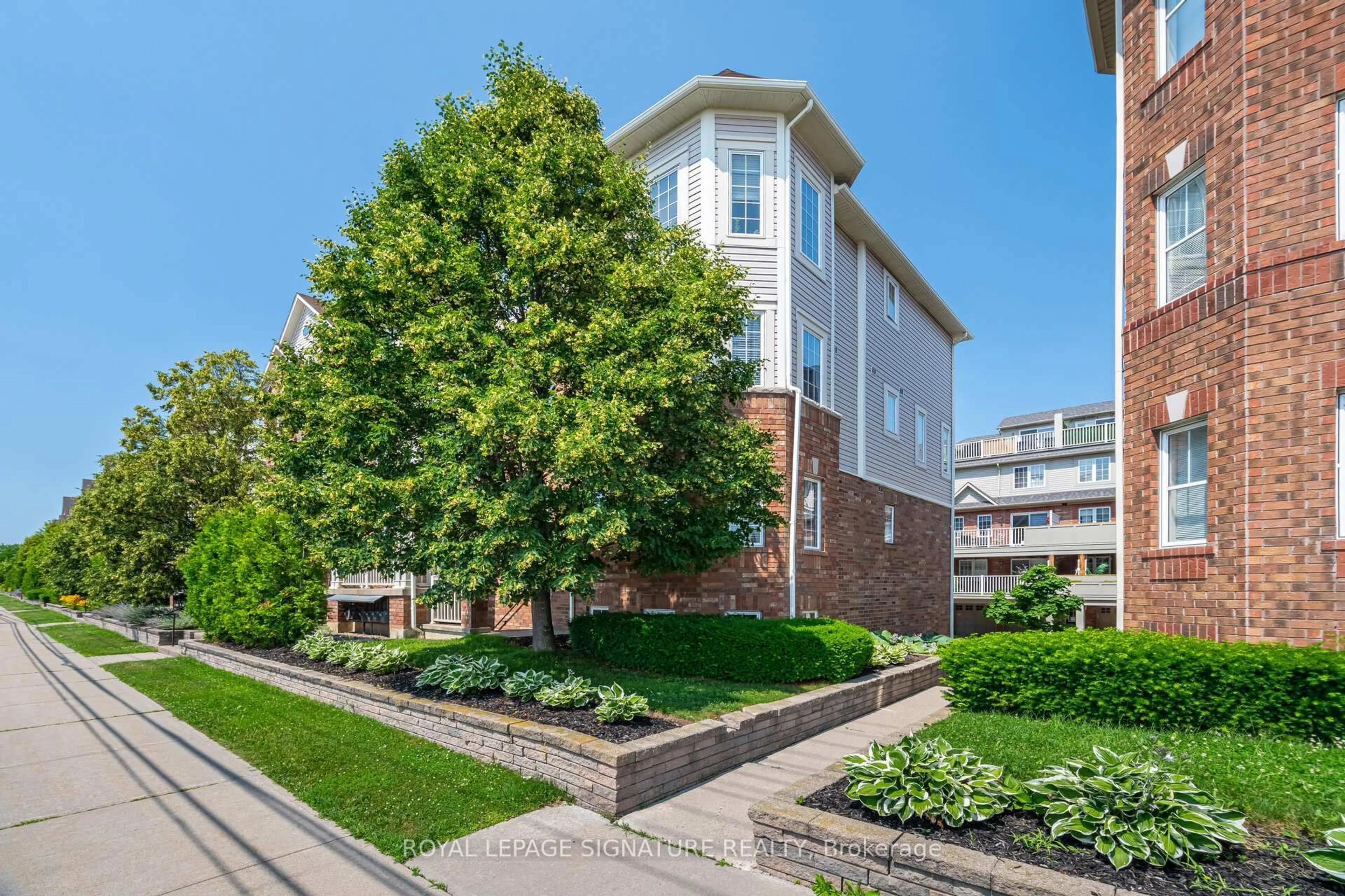 Unknown for 613 Dundas St #1, Mississauga Ontario L5B 0B5