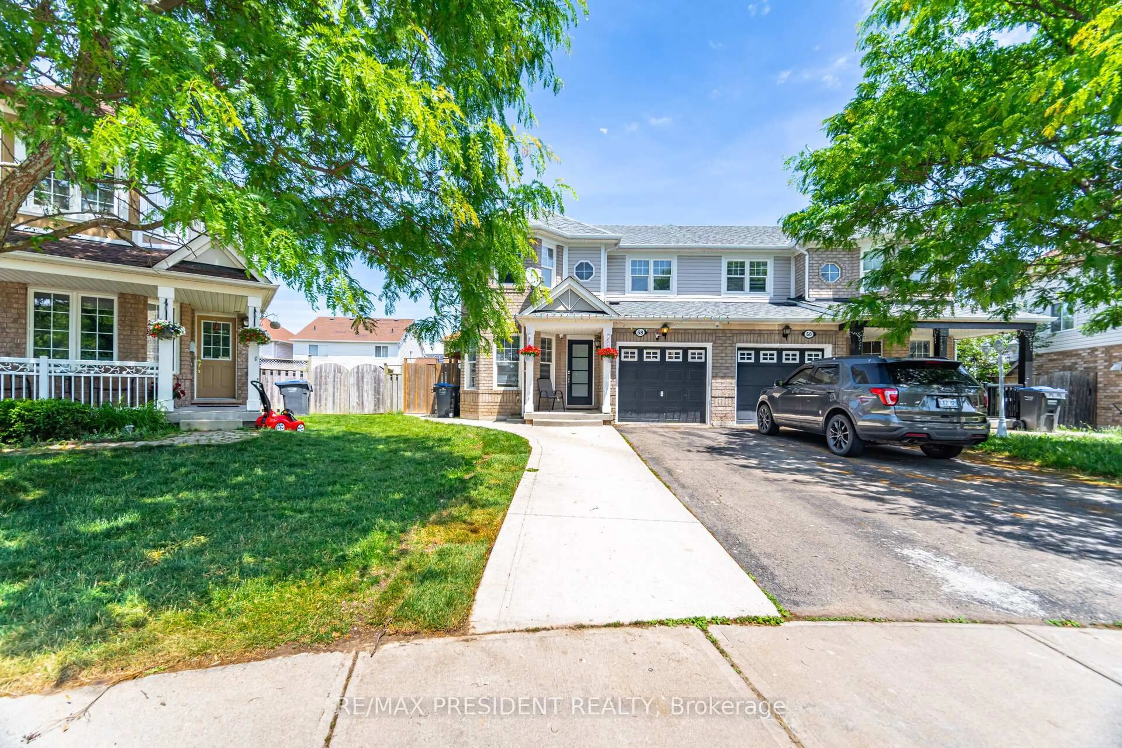 A pic from outside/outdoor area/front of a property/back of a property/a pic from drone, street for 58 Frontenac Cres, Brampton Ontario L7A 3M9