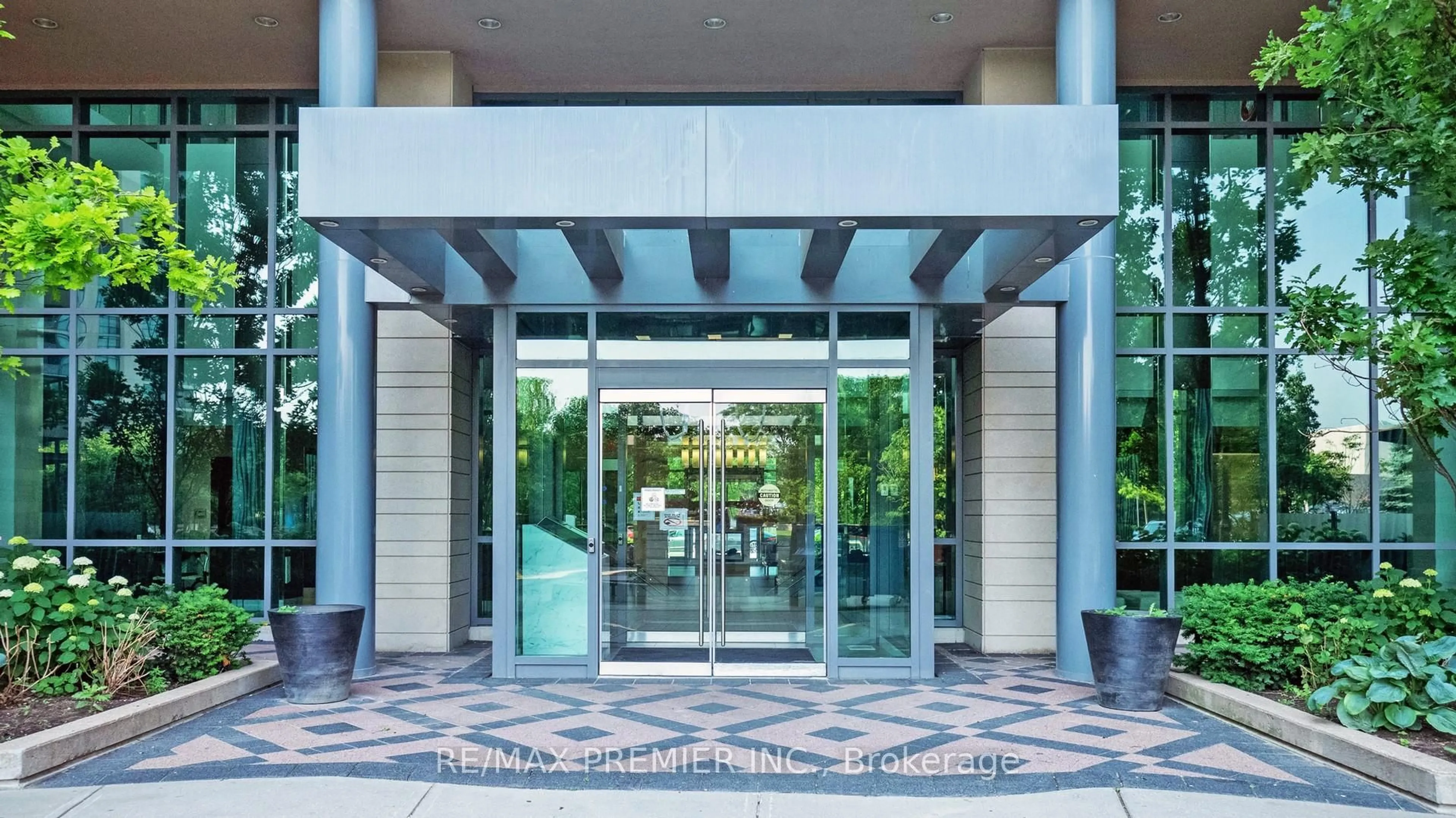 Indoor foyer for 235 Sherway Gardens Rd #809, Toronto Ontario M9C 0A2