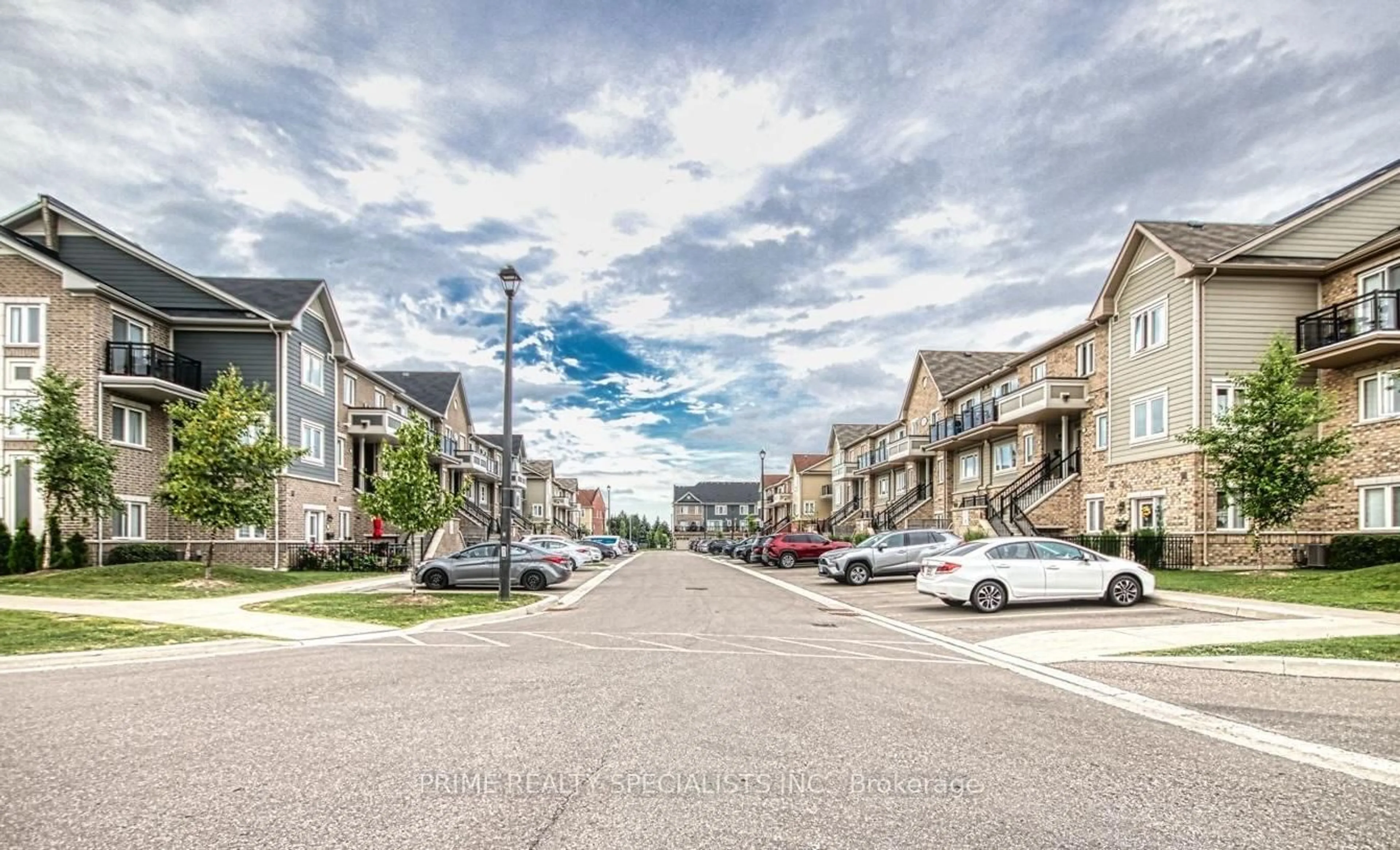 A pic from outside/outdoor area/front of a property/back of a property/a pic from drone, street for 250 Sunny Meadow Blvd #118, Brampton Ontario L7A 0A1