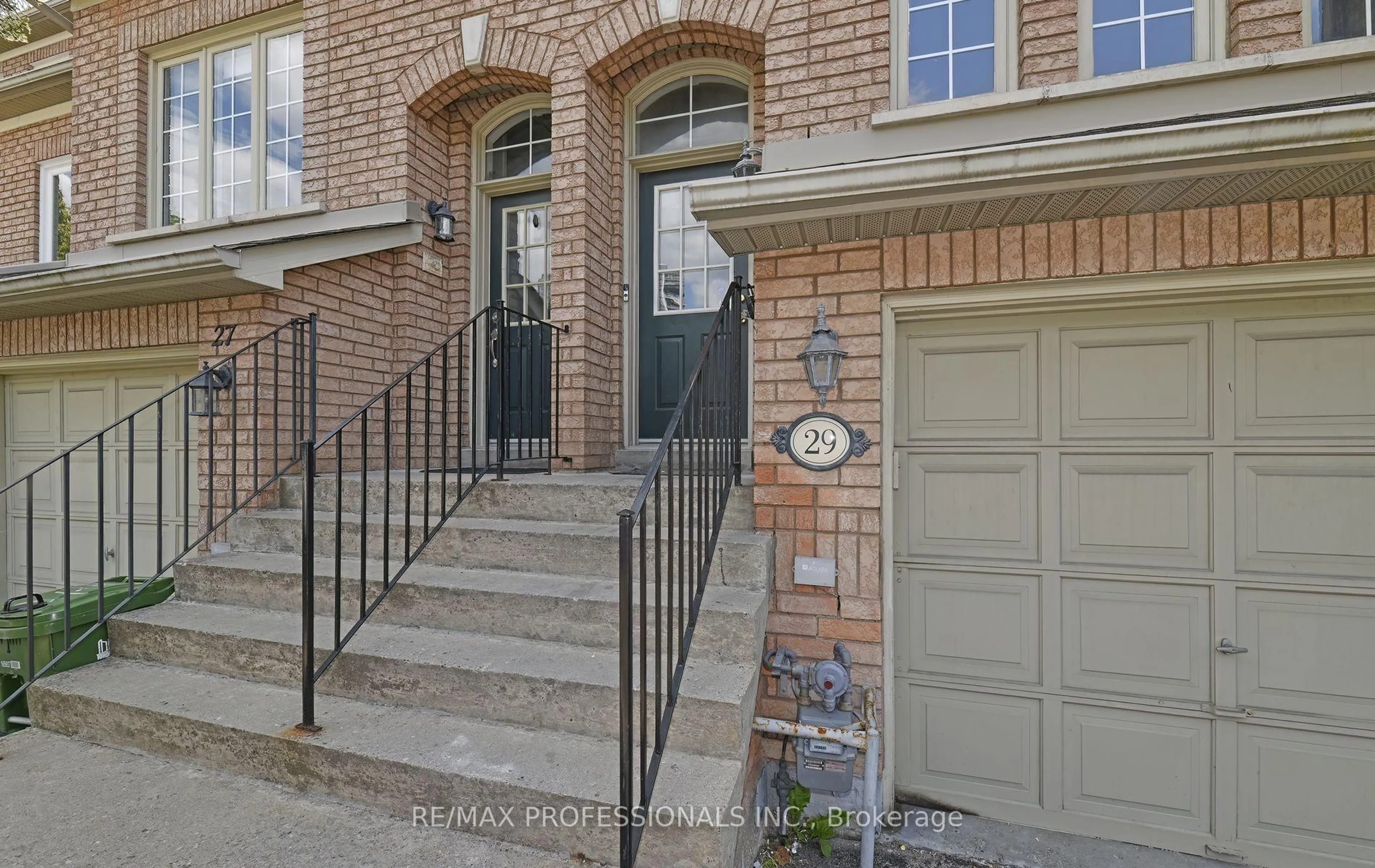 Home with brick exterior material, street for 29 Harbourview Cres, Toronto Ontario M8V 4A6