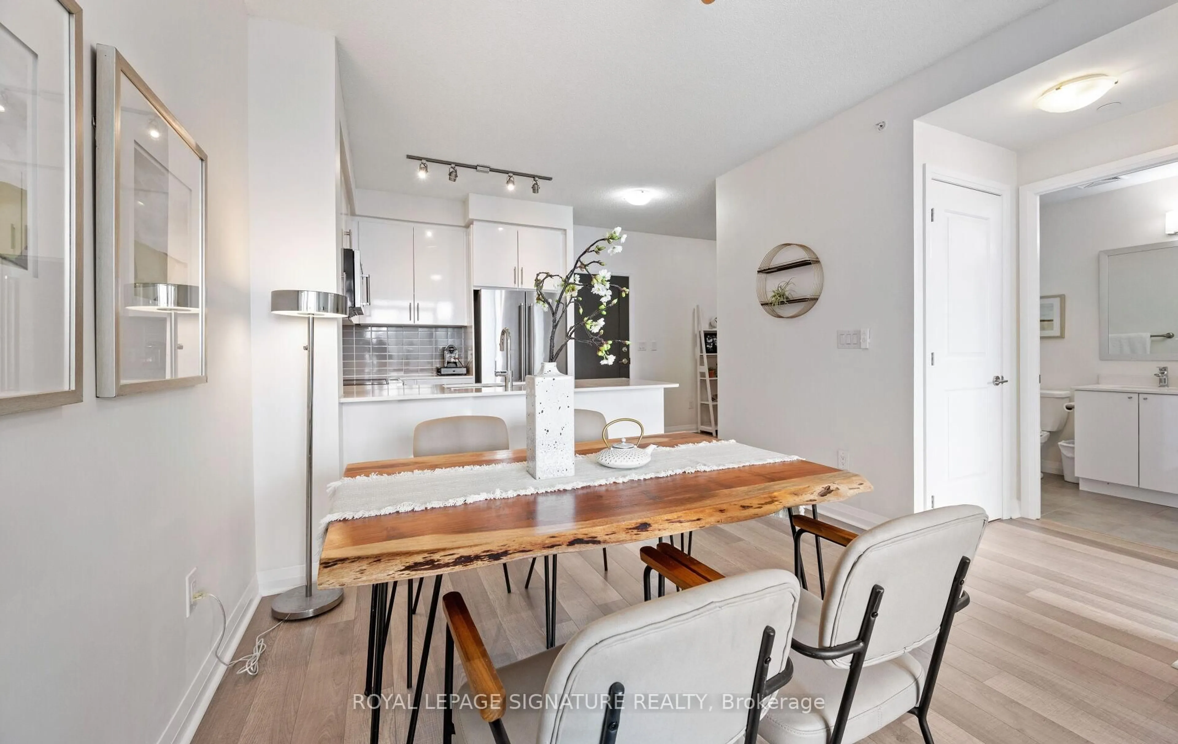 Unknown for 5025 Four Springs Ave #2404, Mississauga Ontario L5R 0G5
