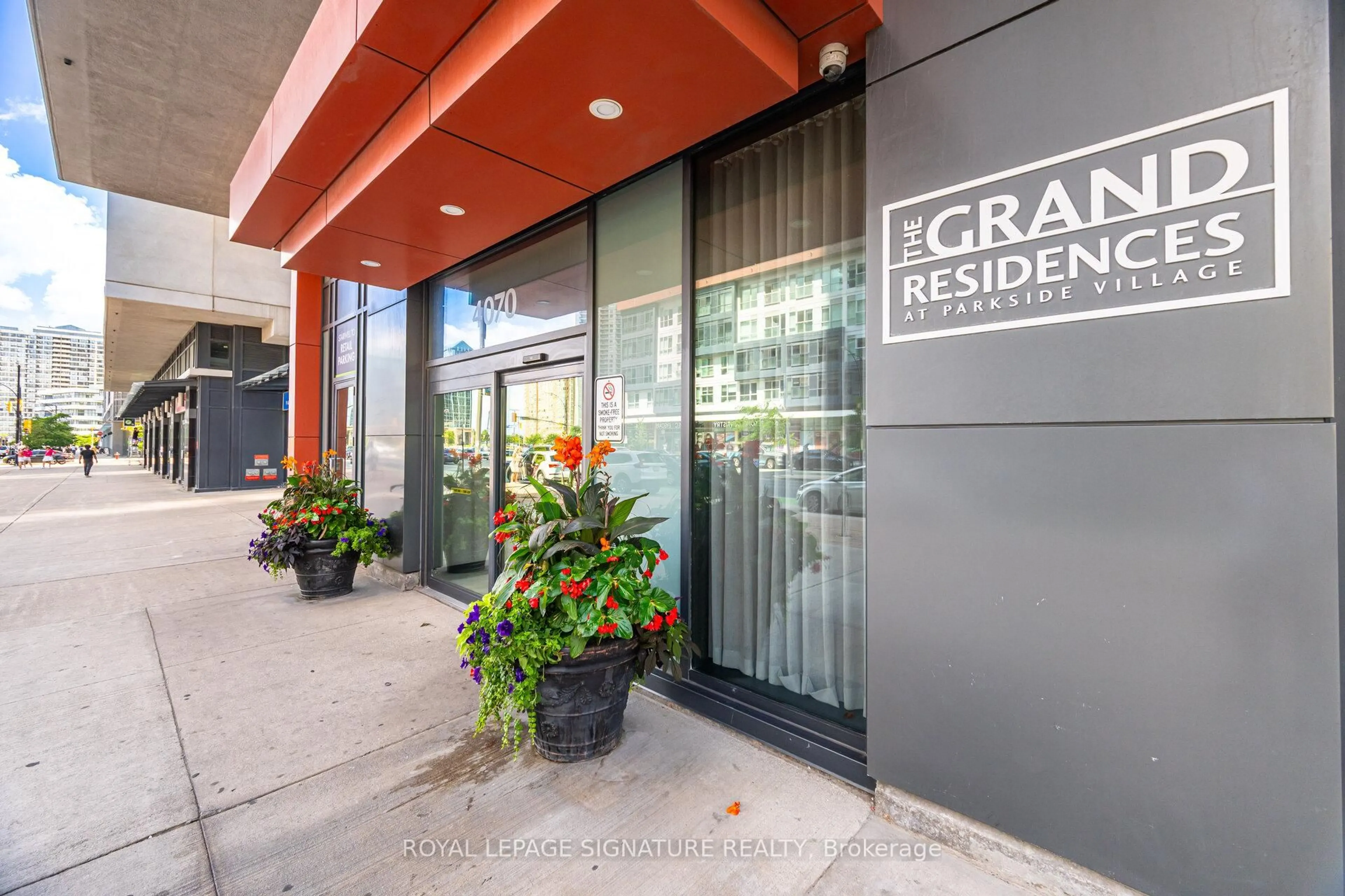 Unknown for 4070 Confederation Pkwy #PH4605, Mississauga Ontario L5B 0E9