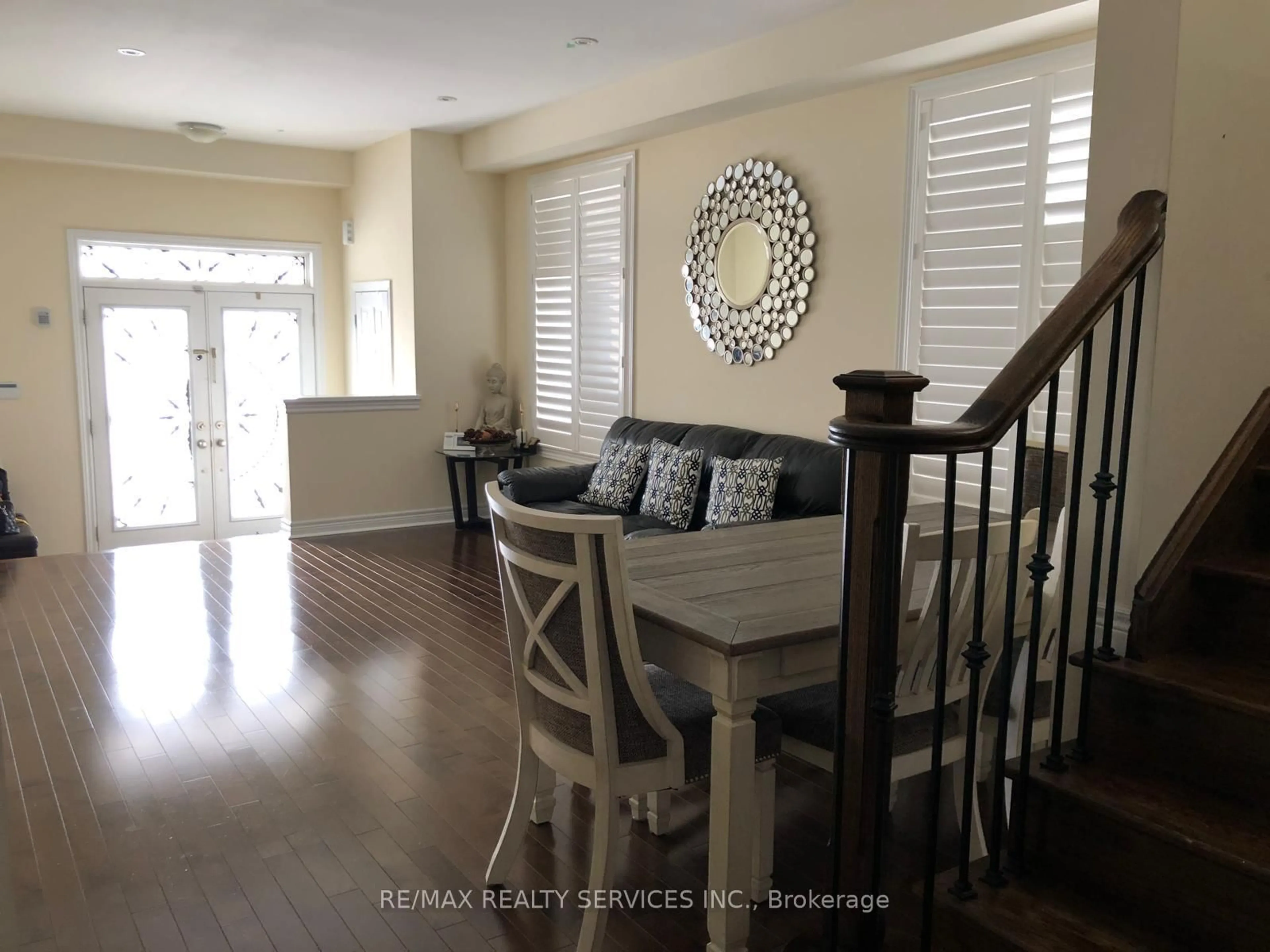 Unknown for 9 Beechmont Dr, Brampton Ontario L6Y 0B7