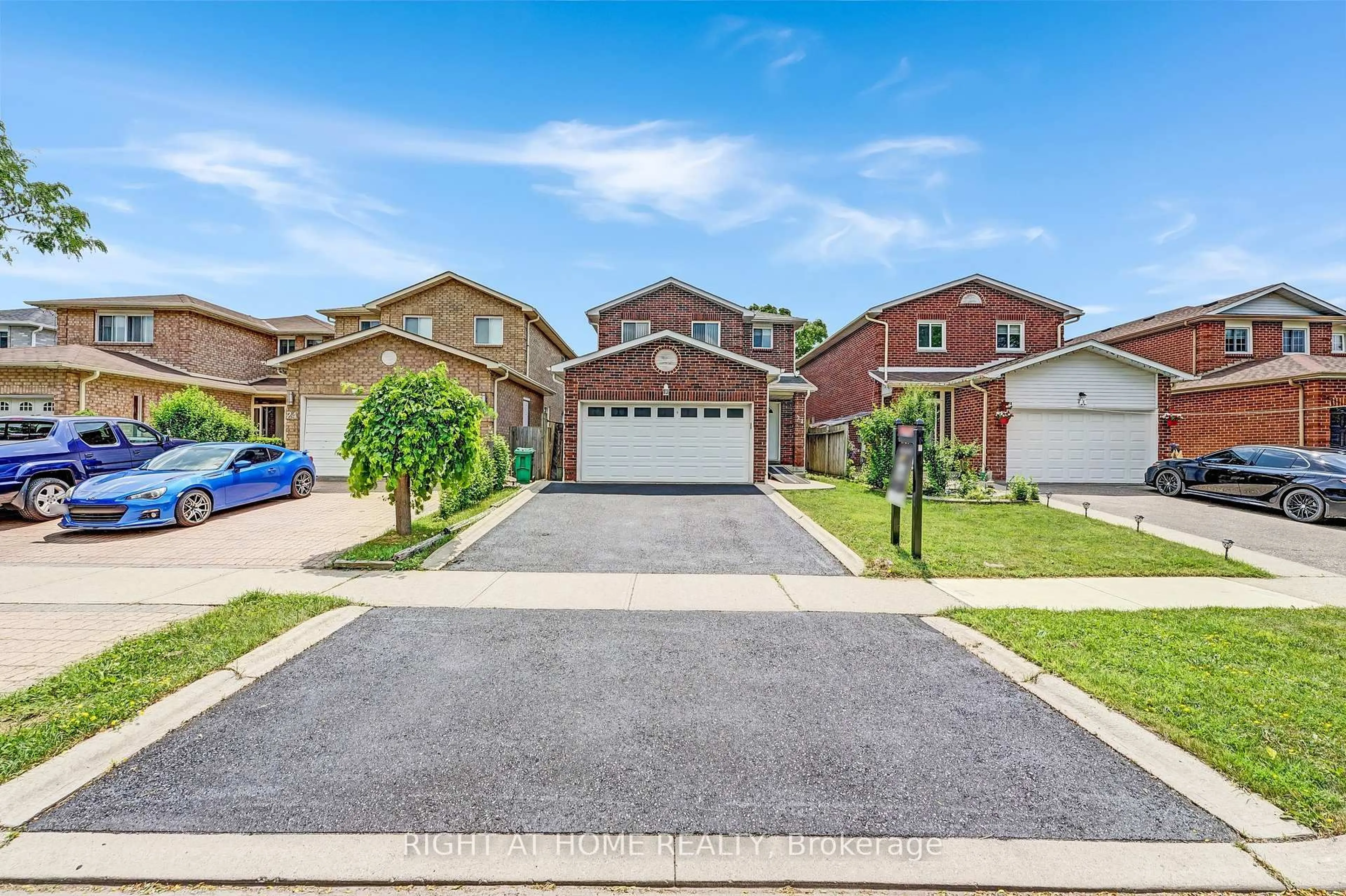 Unknown for 22 Donna Dr, Brampton Ontario L6Z 3T2