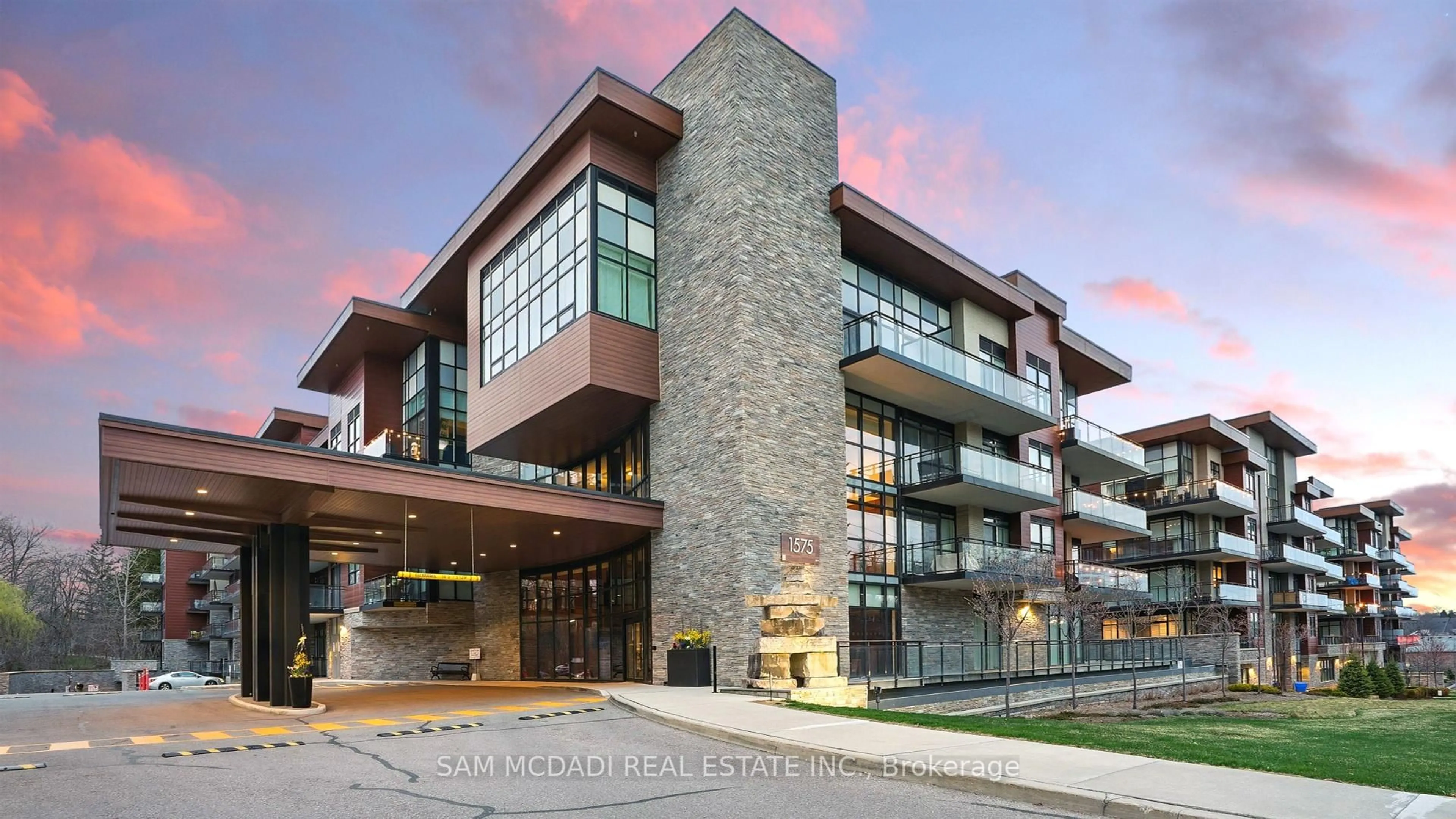 Unknown for 1575 Lakeshore Rd #415, Mississauga Ontario L5J 0B1