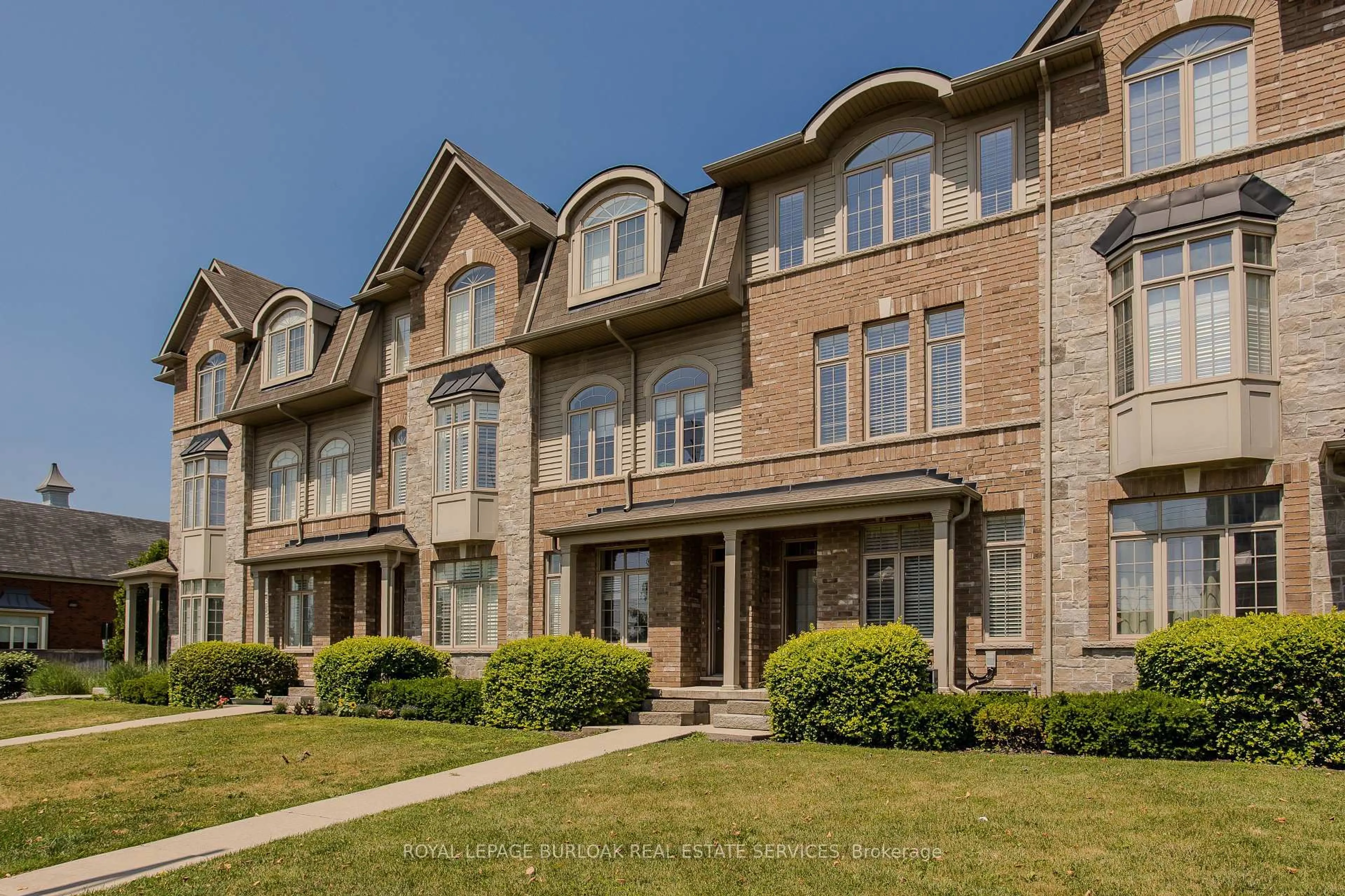 Home with brick exterior material, street for 4165 Upper Middle Rd #31, Burlington Ontario L7M 0V4