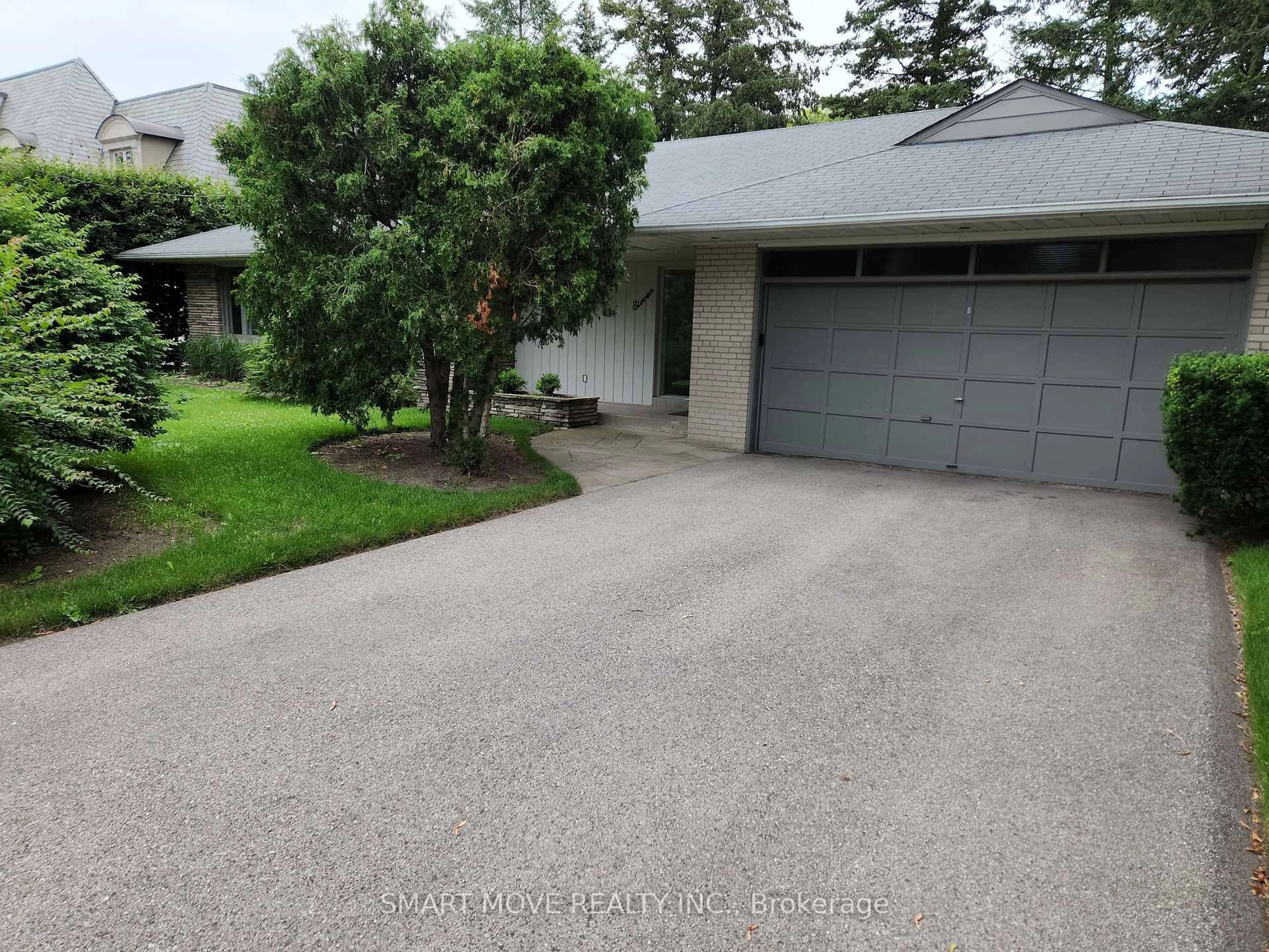 A pic from outside/outdoor area/front of a property/back of a property/a pic from drone, street for 11 Valecrest Dr, Toronto Ontario M9A 4P4